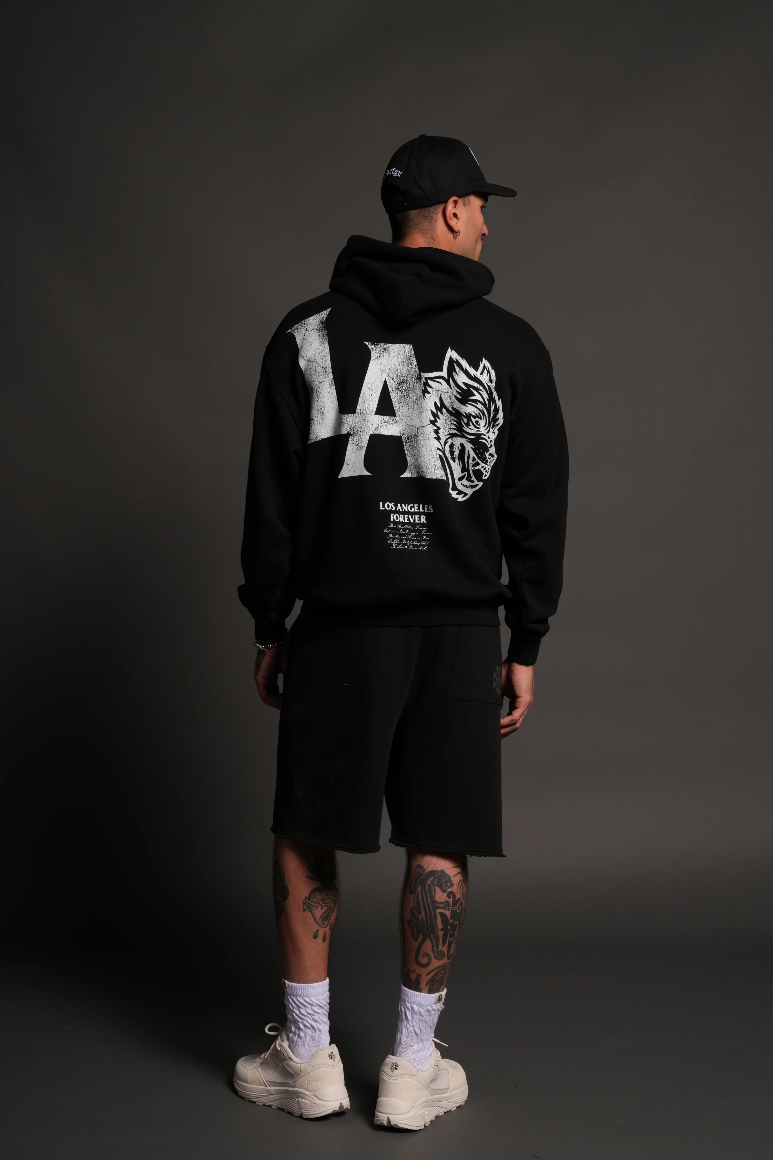 La Wolves V2 Pierce Hoodie in Black - Image 6