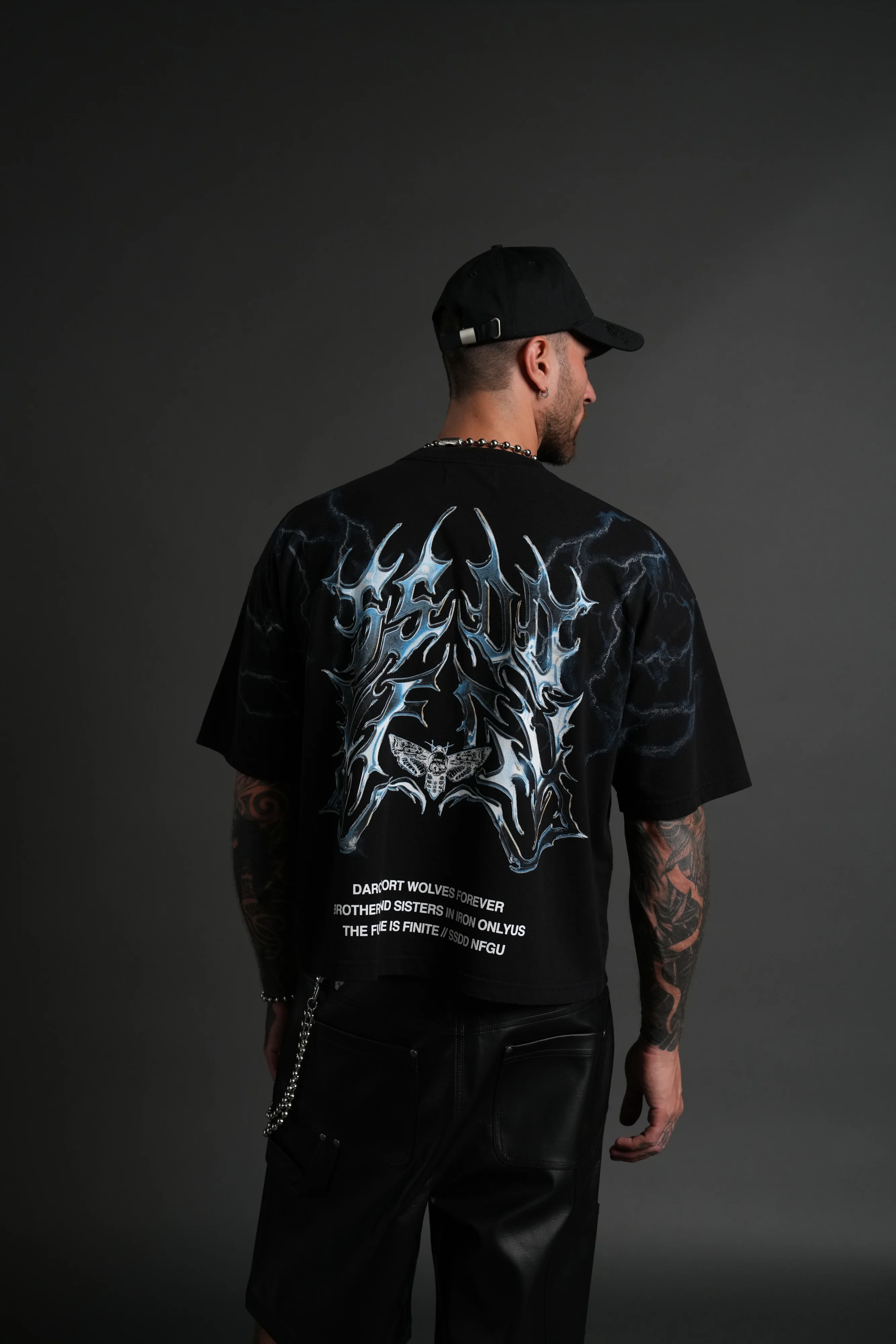 Lightning Strike Grunge "Box Cut" Tee in Black - Image 4