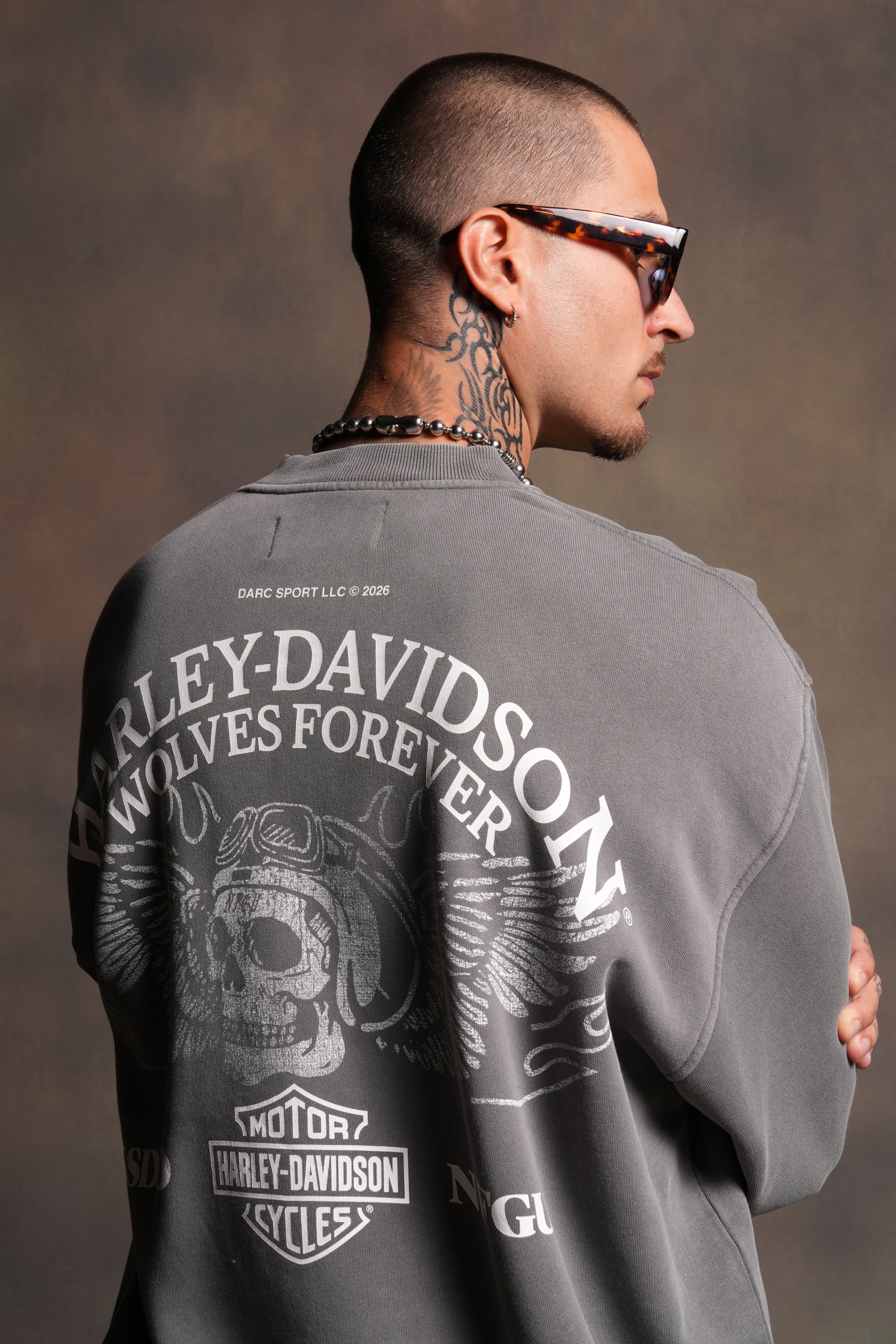 Live Free H-D London Crewneck in Slate Gray - Image 7