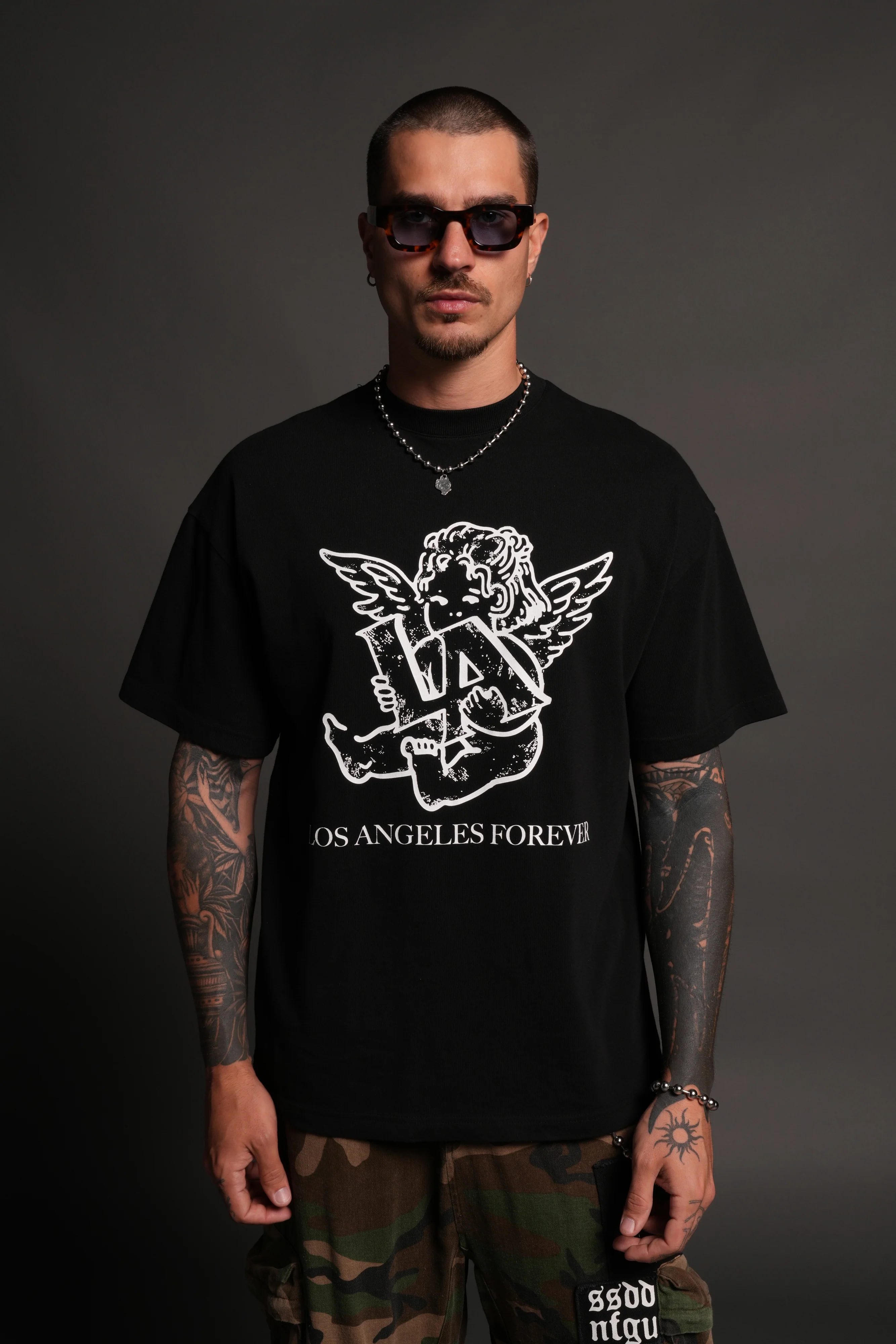 Los Cherub Premium Oversized Tee in Black - Image 4