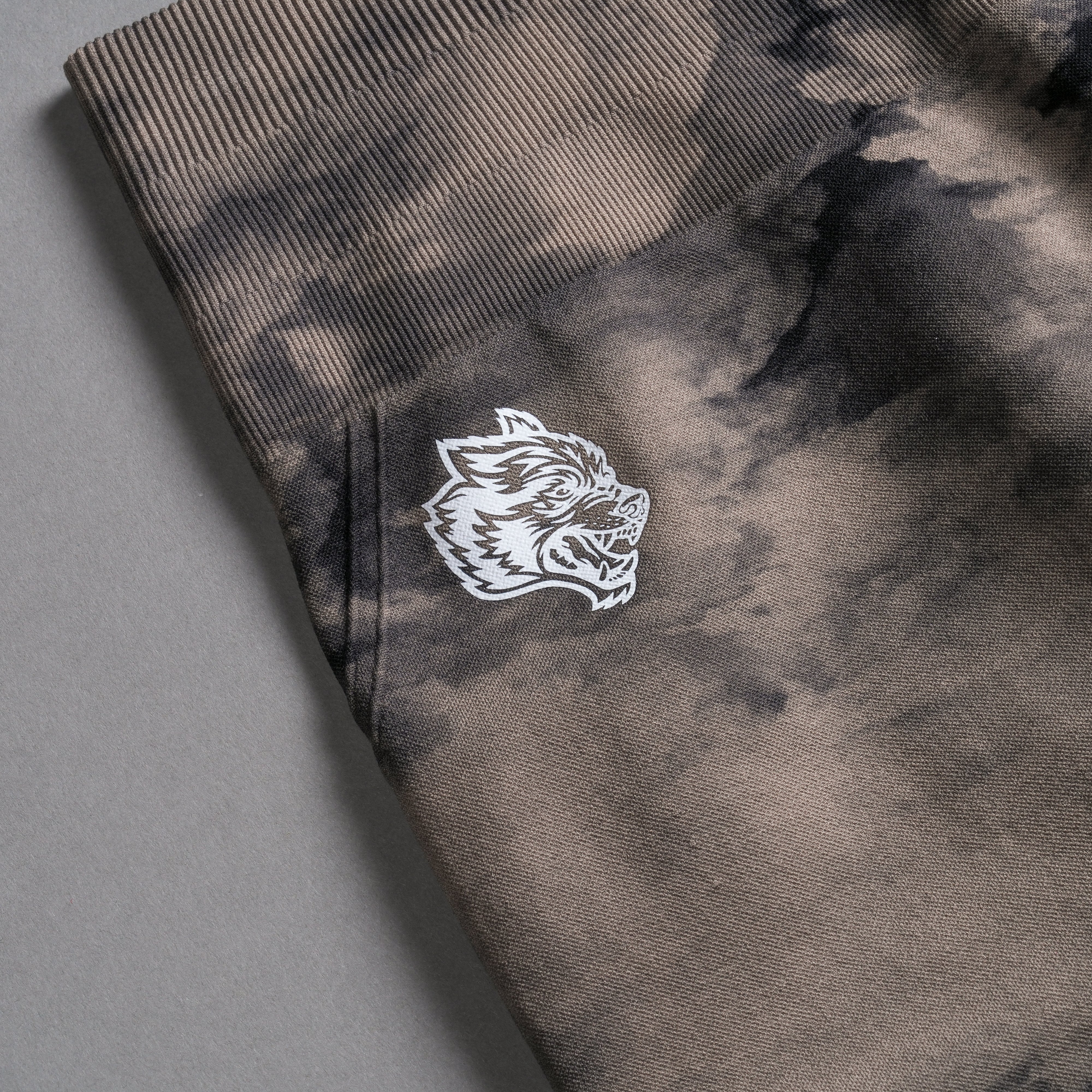 Loyalty Everson Seamless "Huxley" Shorts in Taupe Ghost Clouds - Image 7
