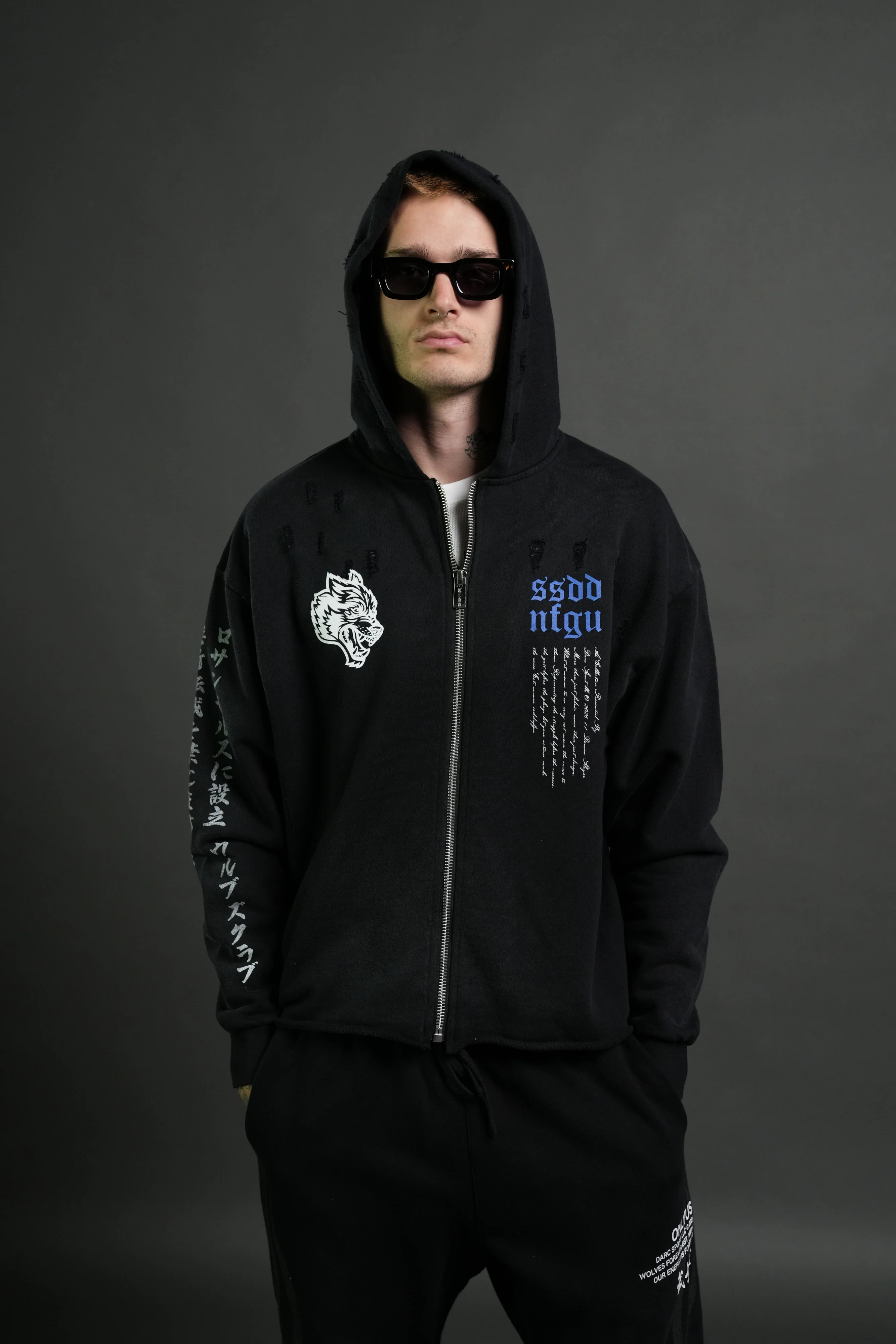 Relentless Distressed Grunge Mid Length Raw Hem Zip Hoodie in Black Sun Fade - Image 2