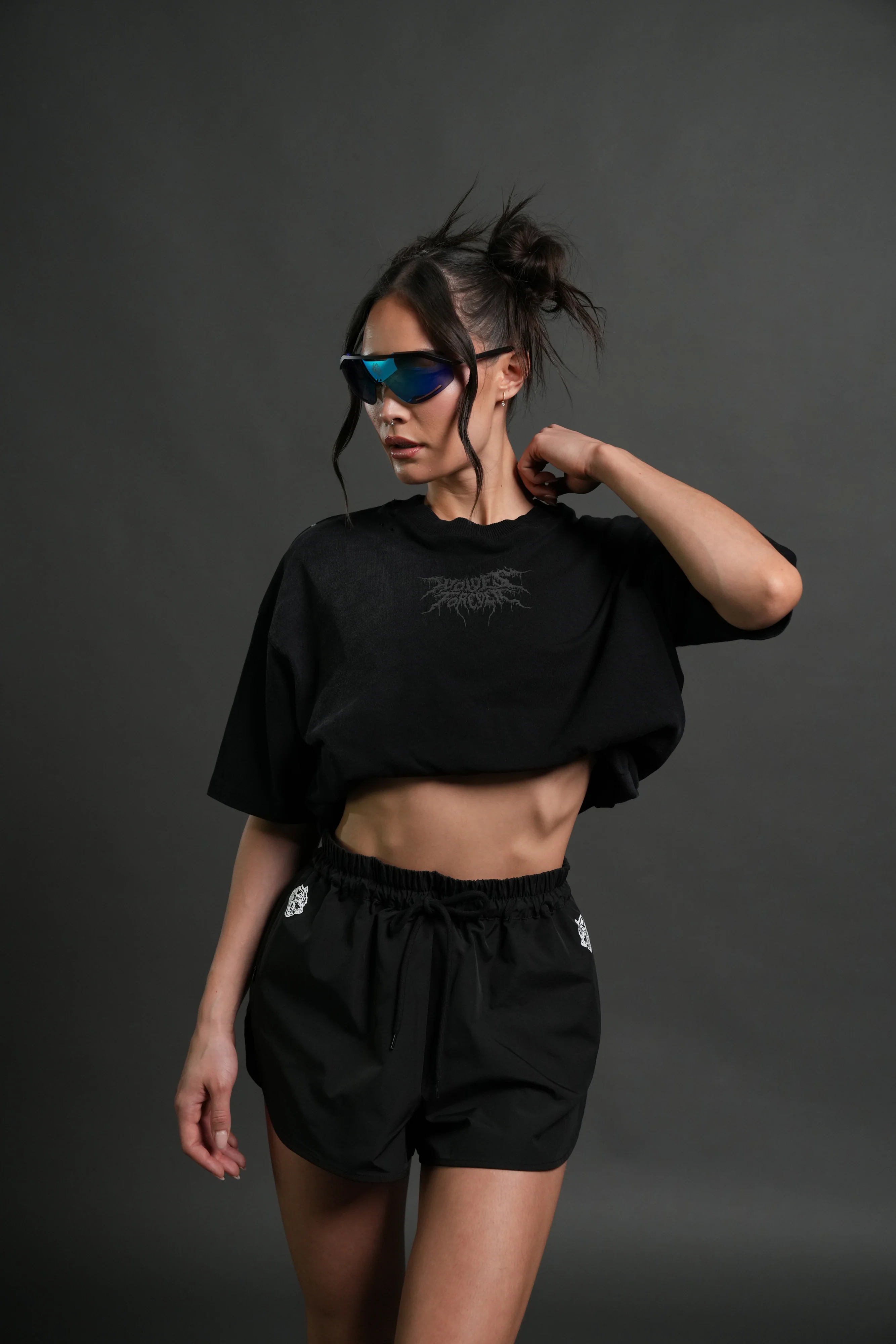 Rise of Beru Grunge Mid-Length Raw Hem Tee in Black Sun Fade - Image 9