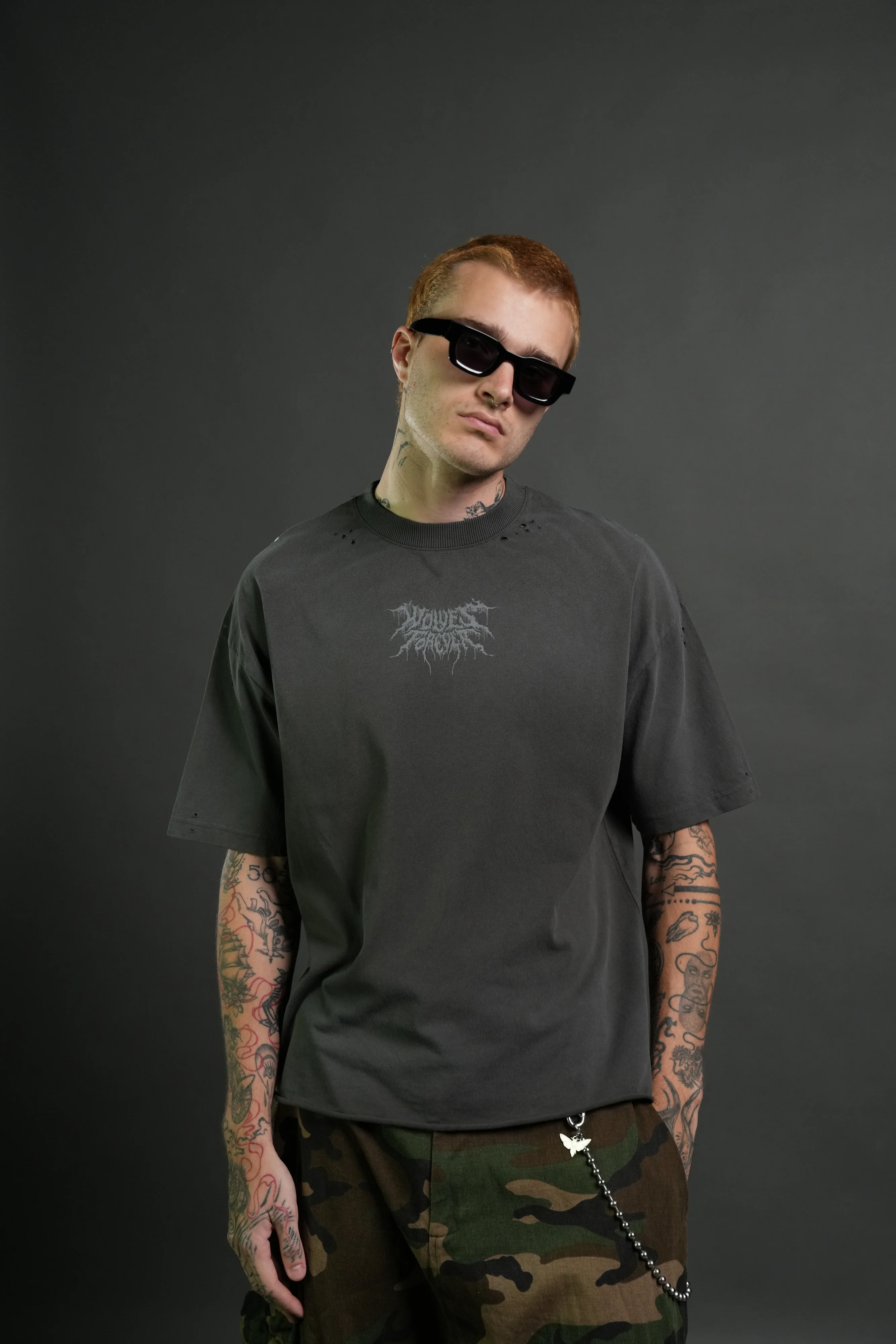 Rise of Beru Grunge Mid-Length Raw Hem Tee in Wolf Gray Sun Fade - Image 2