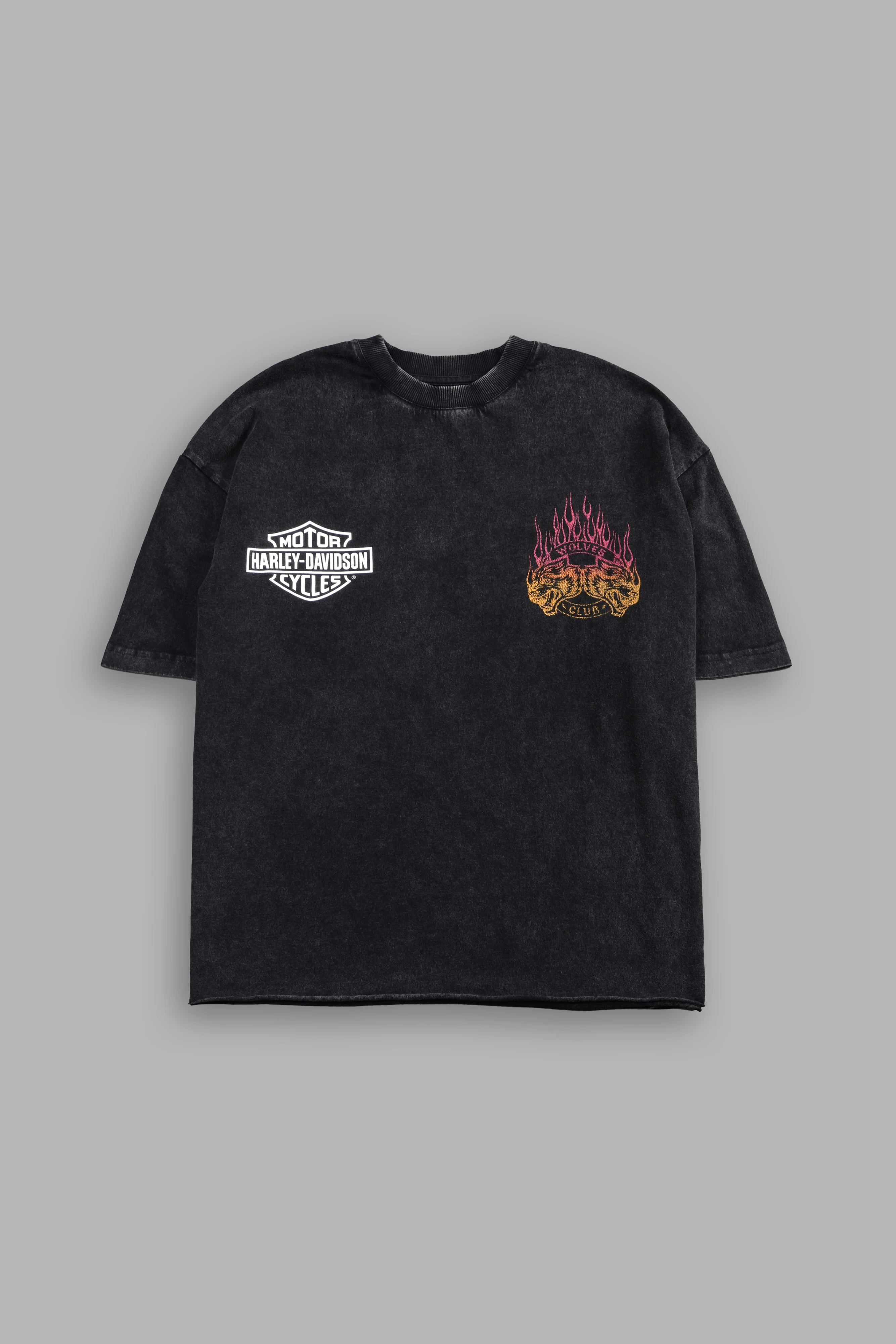 Rising Sun Grunge Mid Length Raw Hem Tee in Washed Black - Image 3