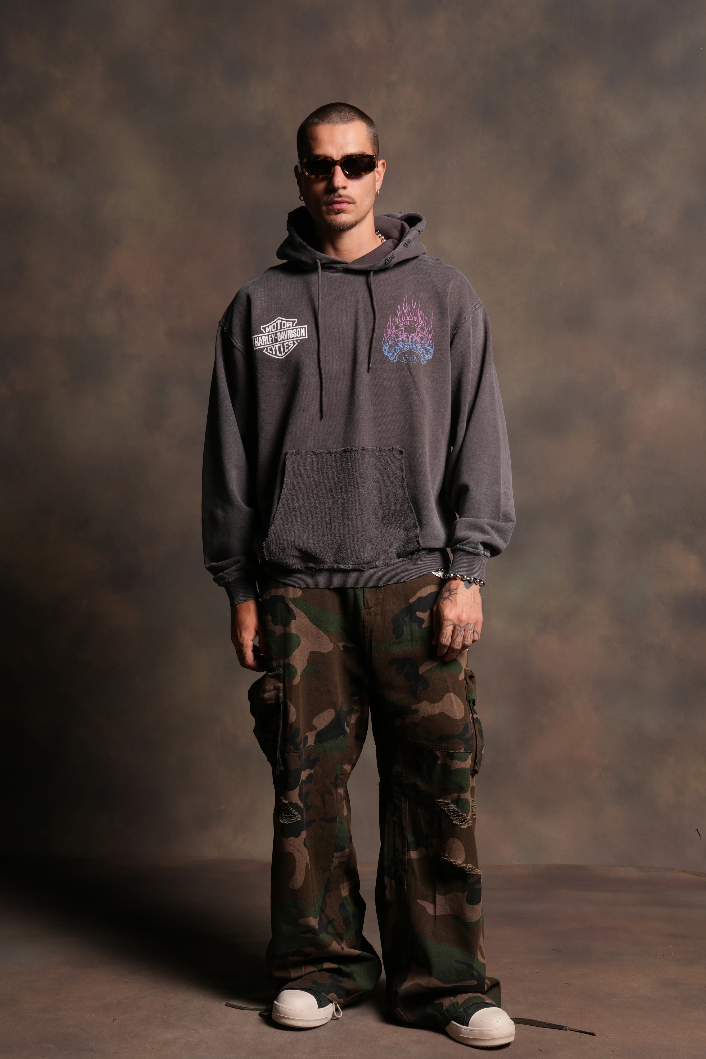 Rising Sun Grunge Moatis Hoodie in Darc Brown - Image 5