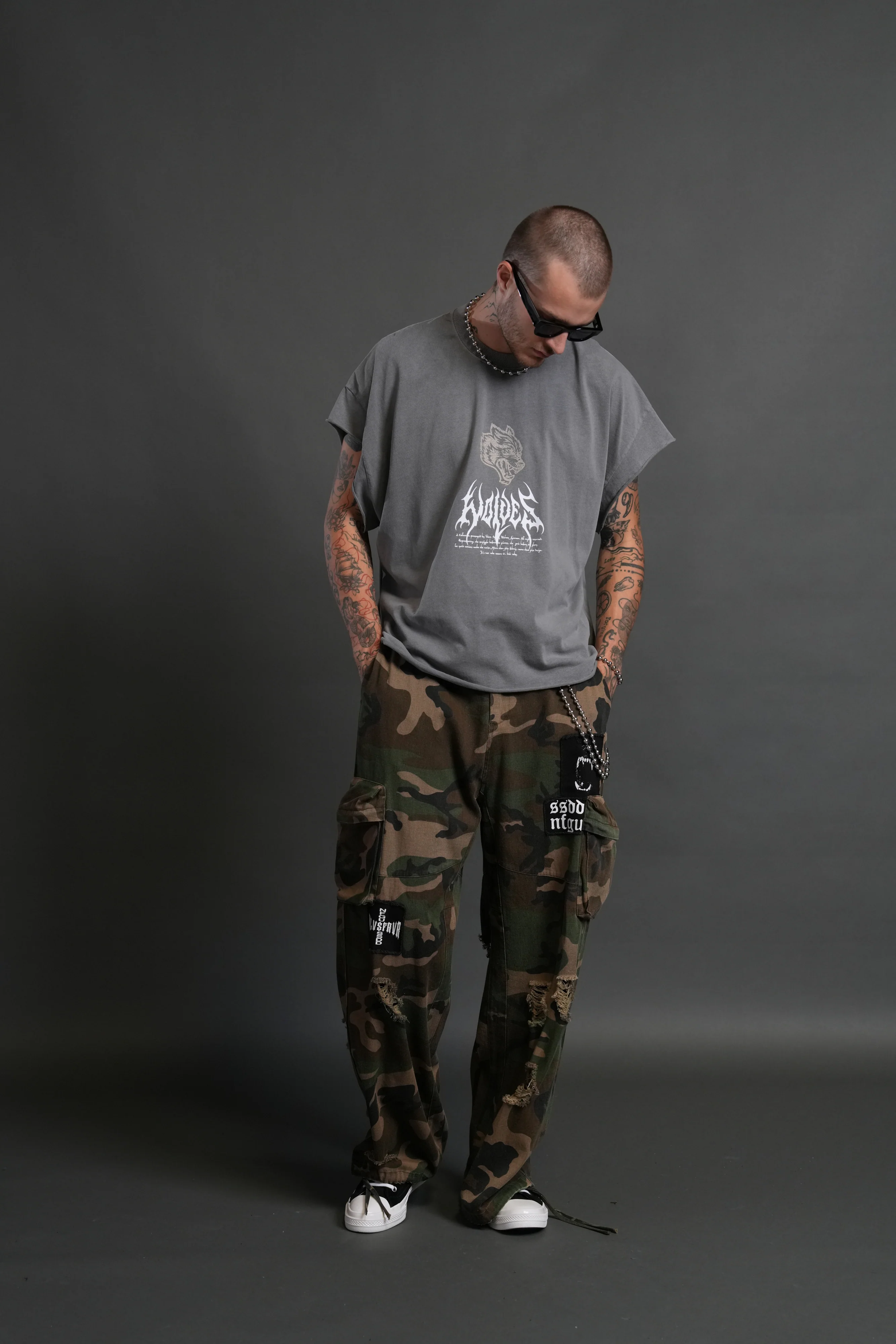 Shadow Shaman Grunge Cut-Off Tee in Dove Gray - Image 5