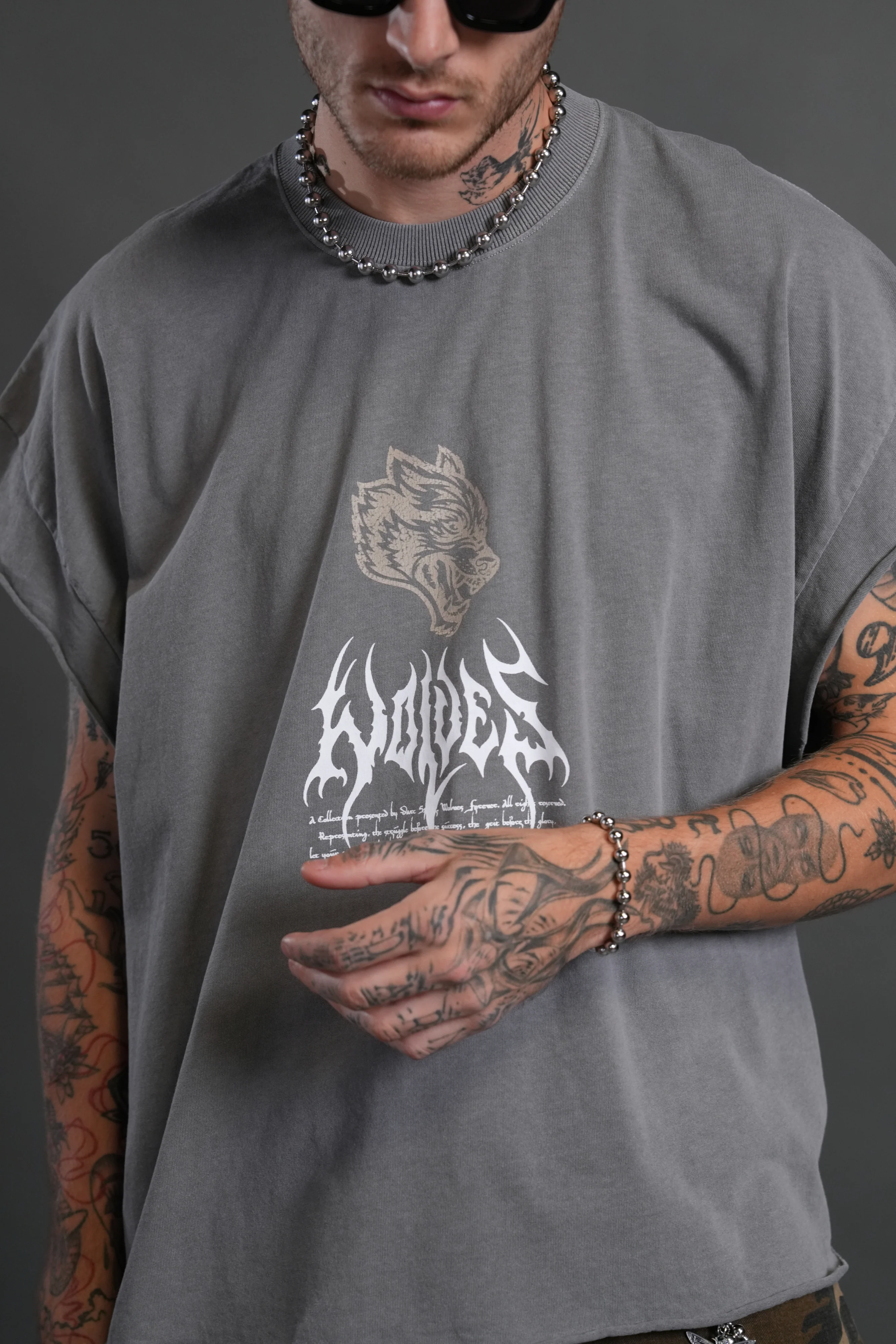 Shadow Shaman Grunge Cut-Off Tee in Dove Gray - Image 9