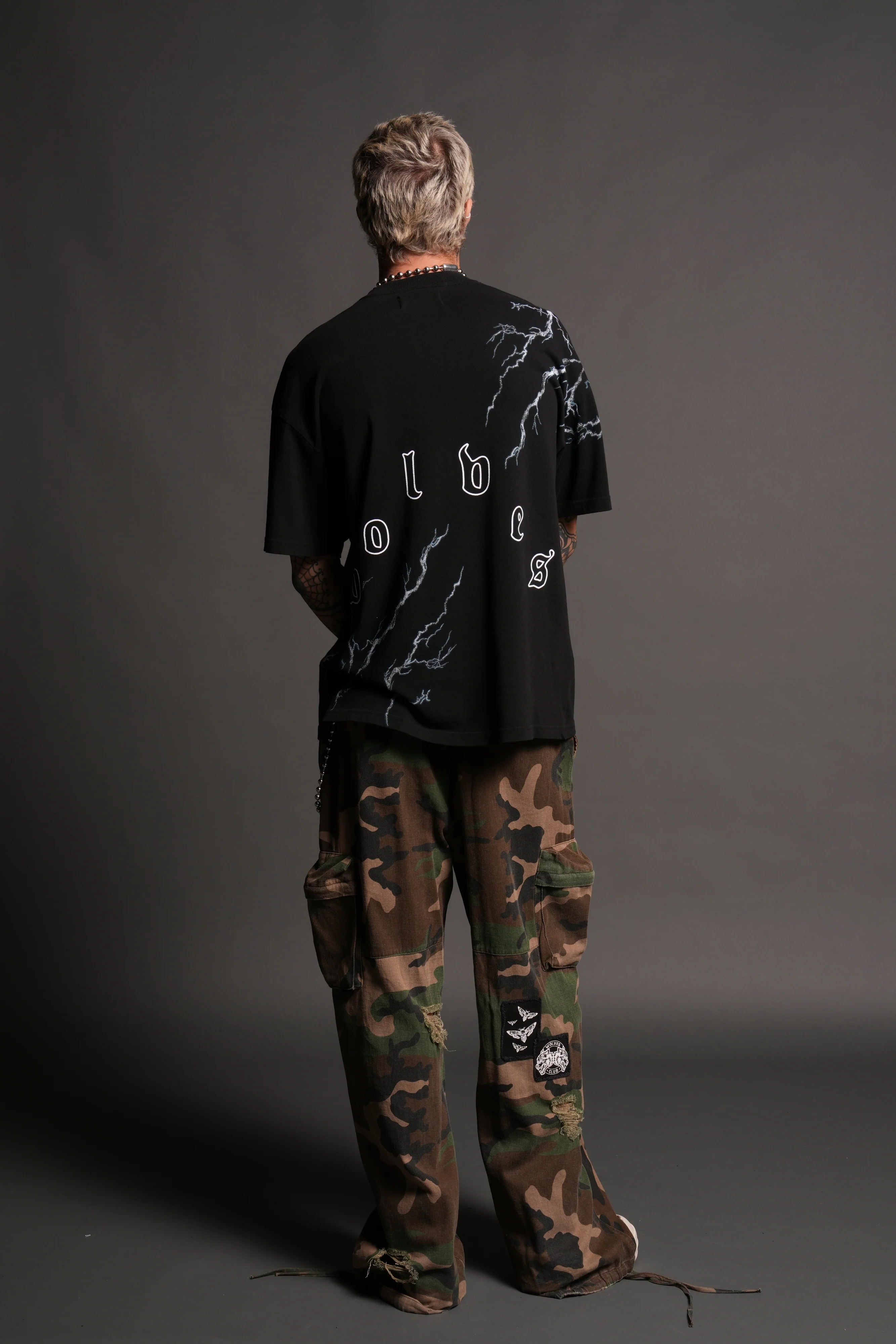 Shinobi Premium Oversized Tee in Black - Image 7