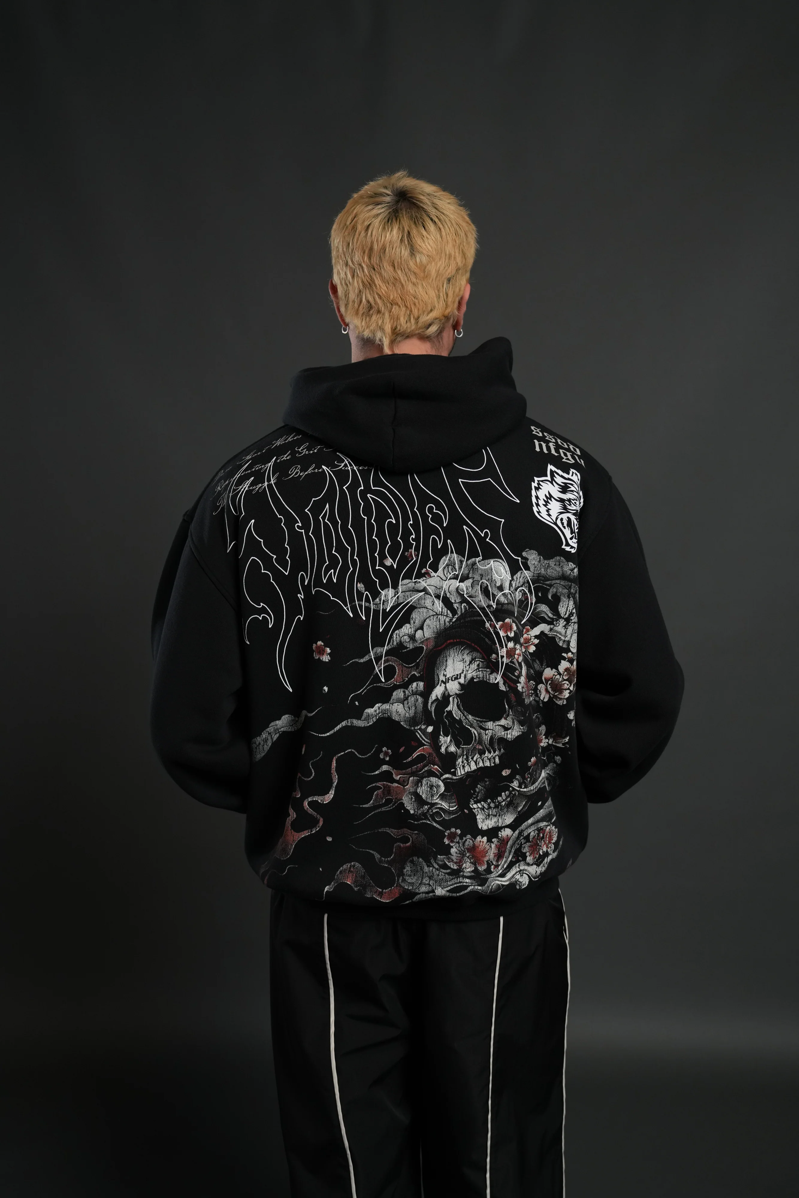 Shonen's Past "Pierce" Hoodie in Black - Image 4