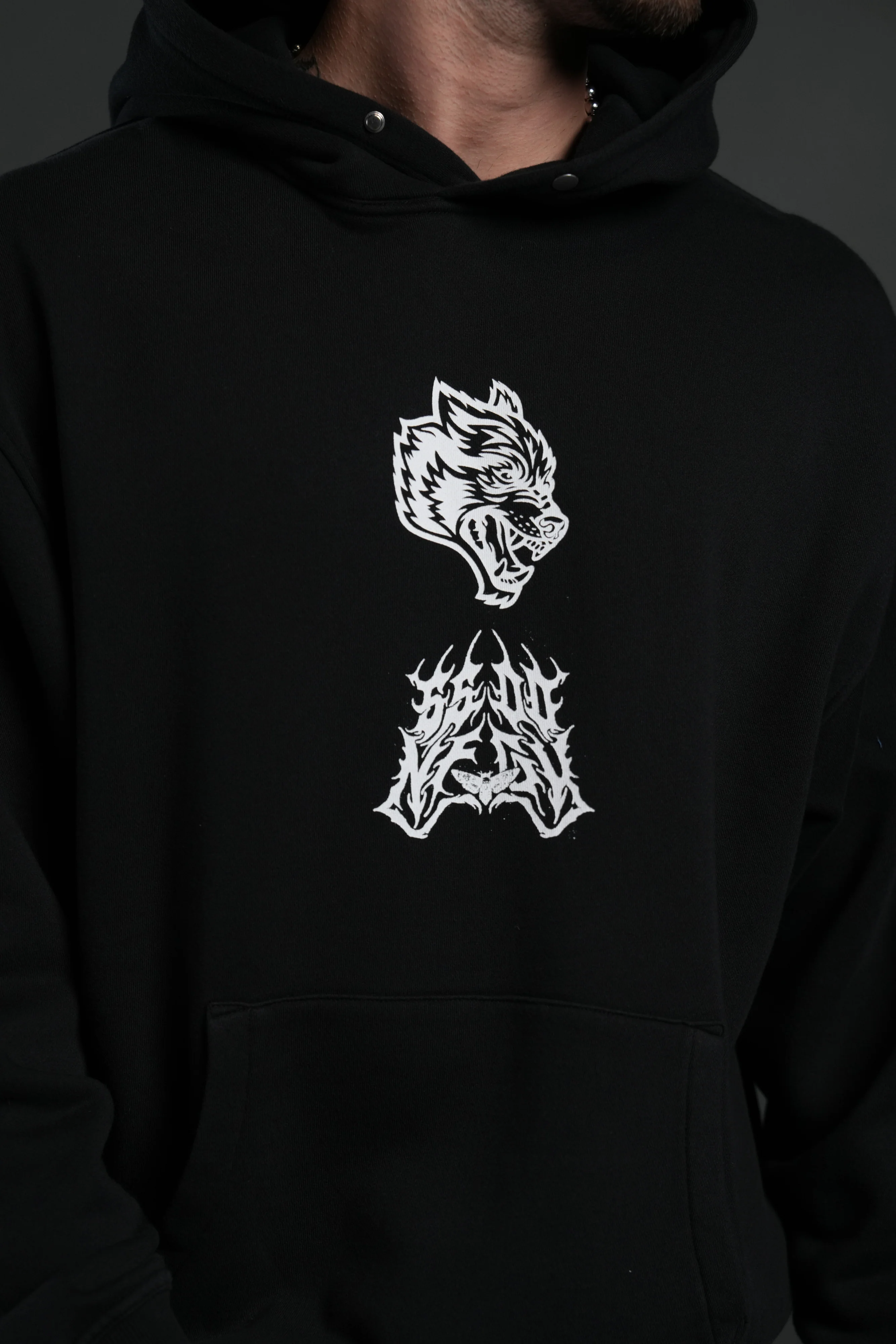 Shonen's Past "Pierce" Hoodie in Black - Image 7