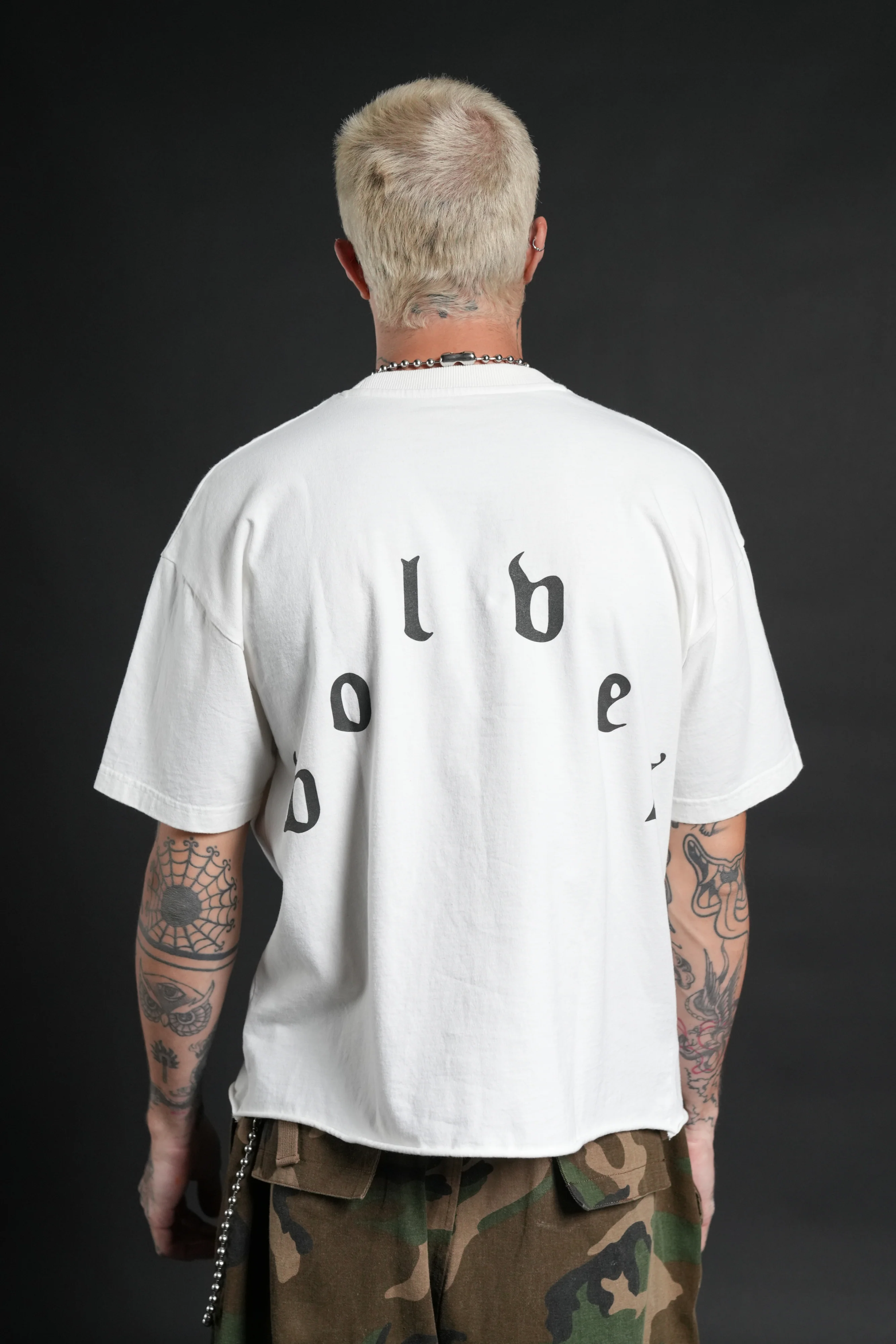 Sith Inferno Grunge Mid Length Raw Hem Tee in Cream - Image 2