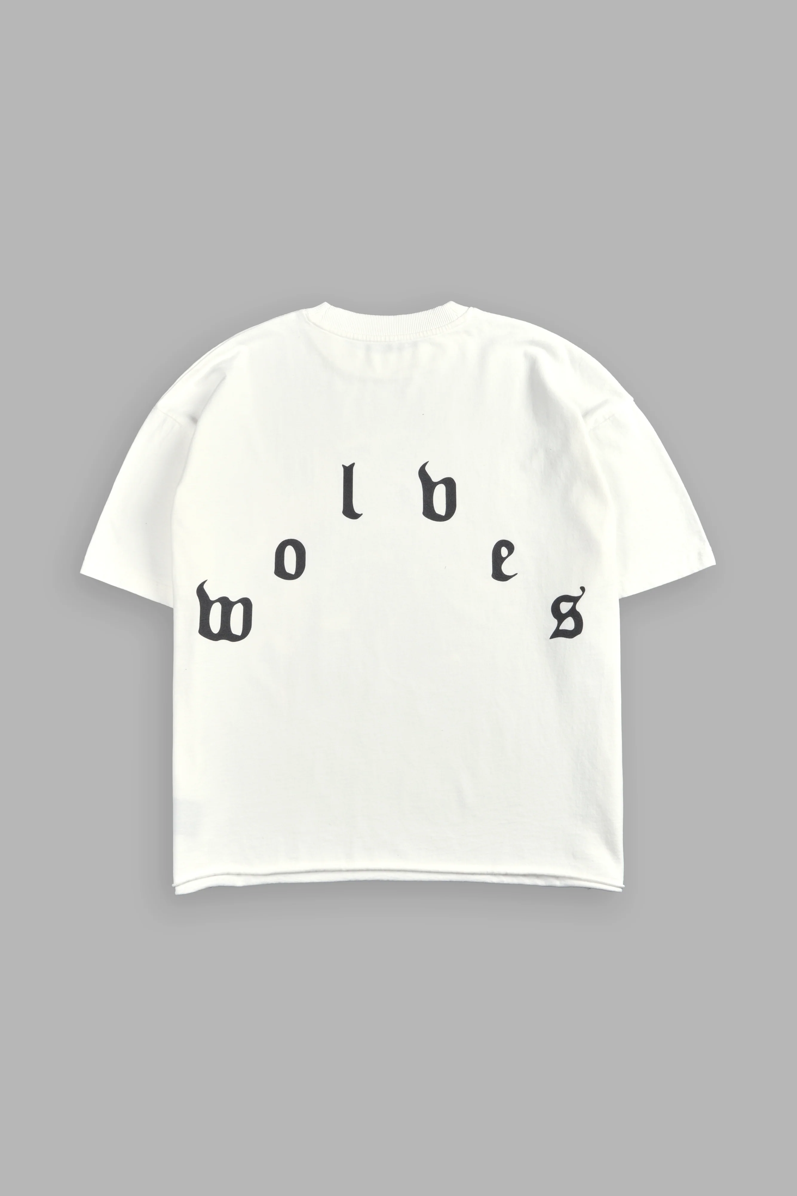 Sith Inferno Grunge Mid Length Raw Hem Tee in Cream - Image 3