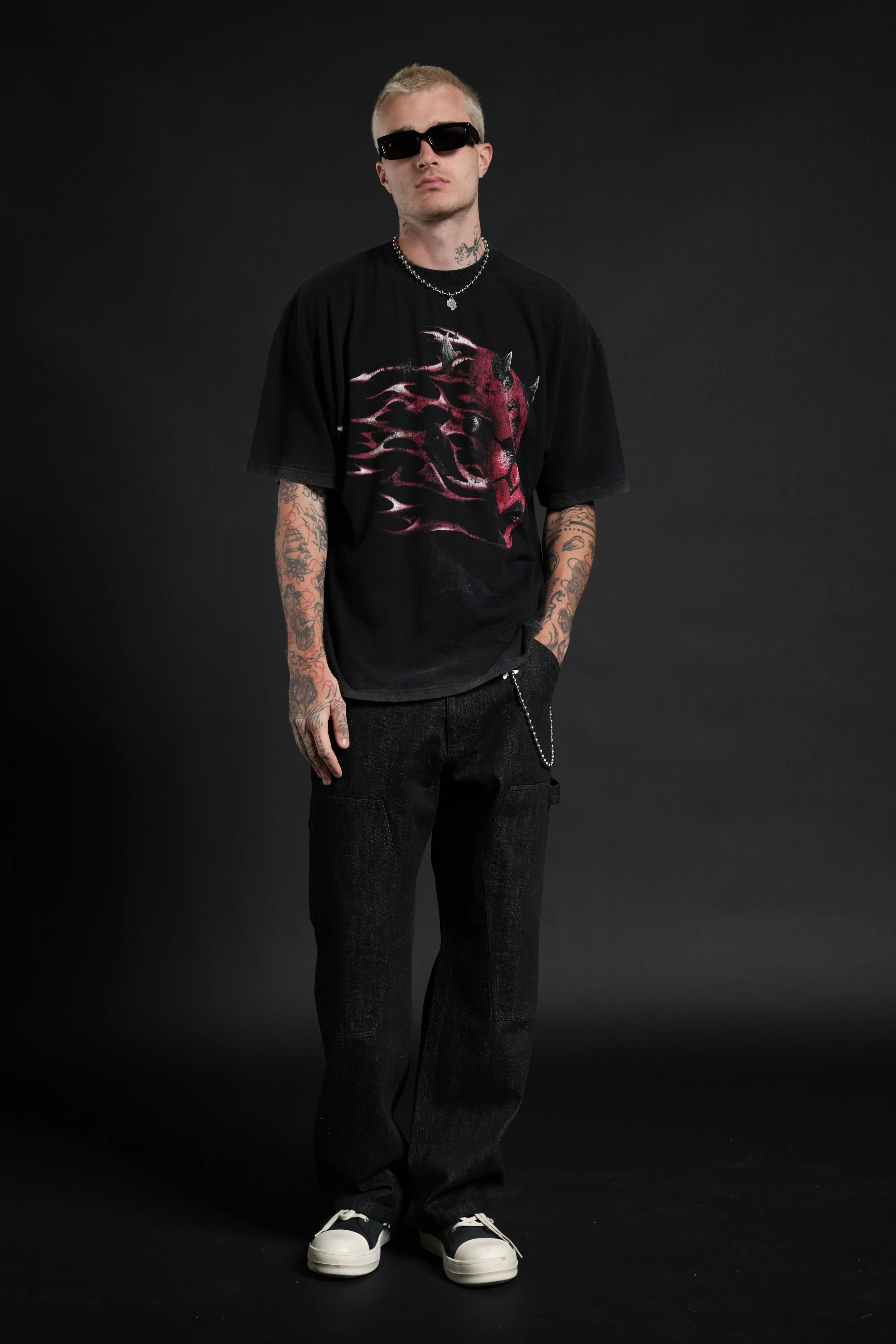 Sith Inferno Premium Oversized Tee in Black - Image 5