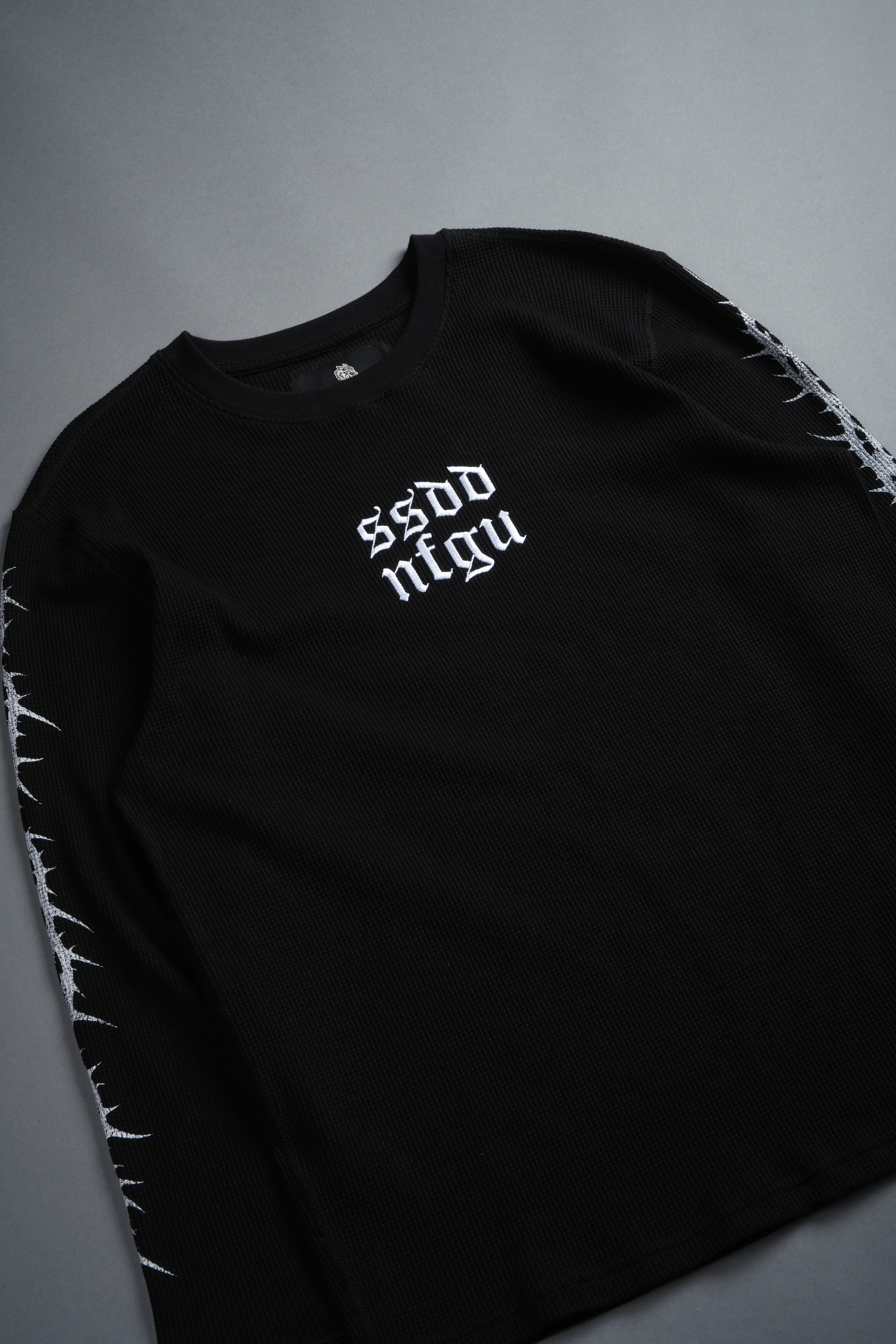SSDDNFGU Thorns Lightweight Thermal in Black - Image 7