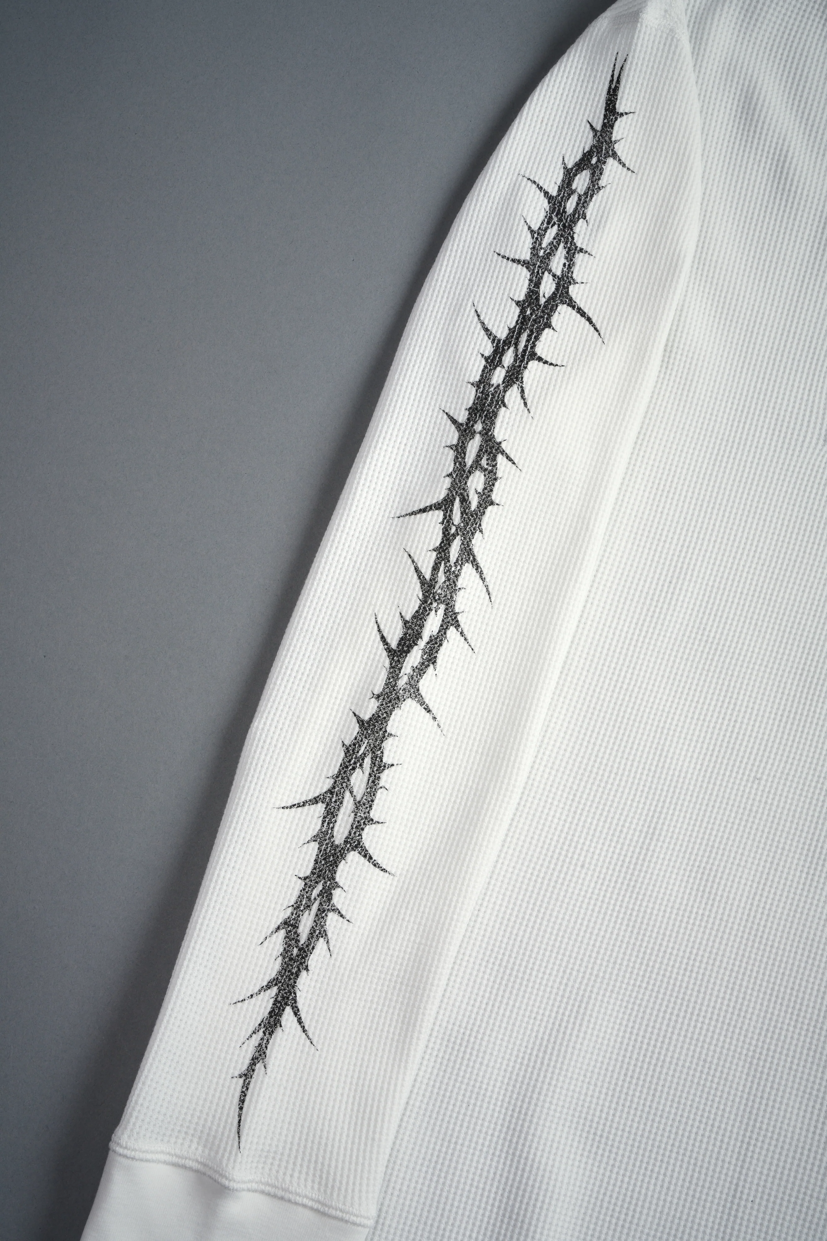 SSDDNFGU Thorns Lightweight Thermal in Cream - Image 8