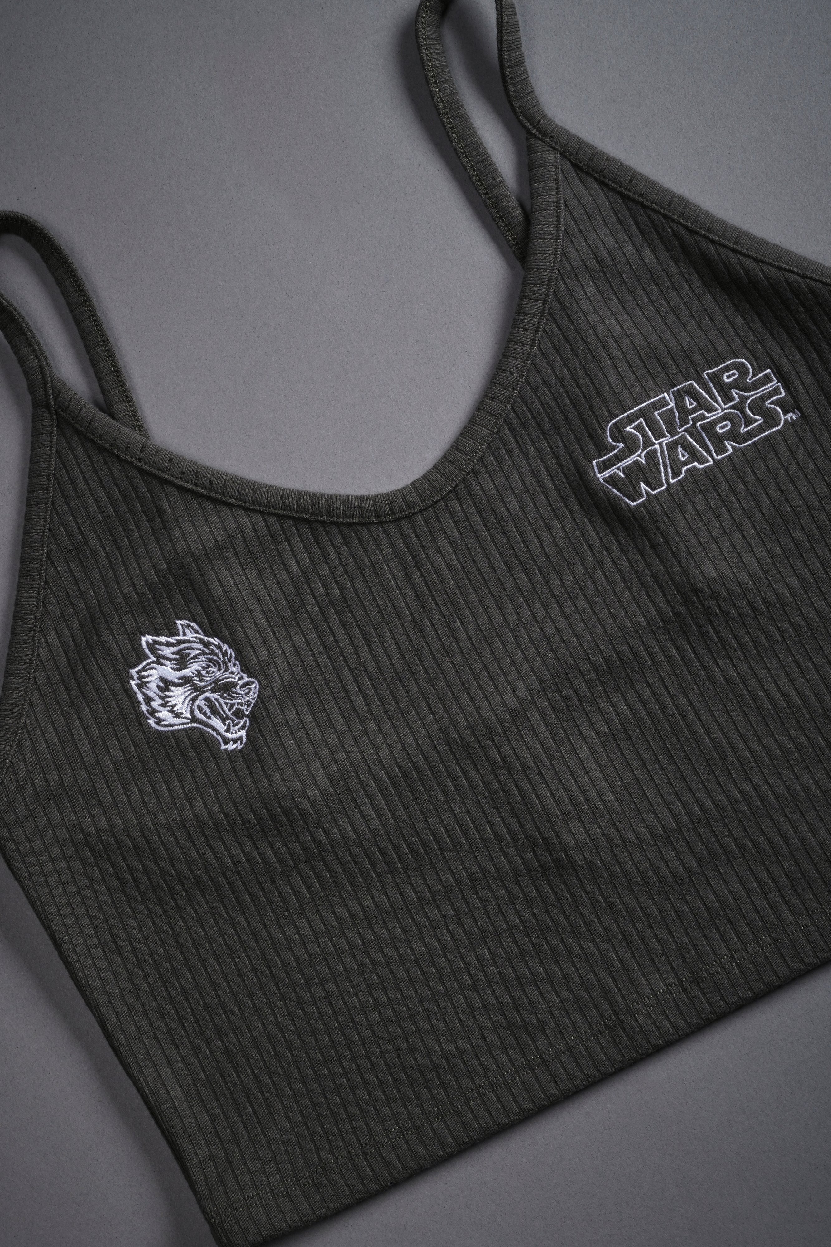 Star Wars Spaghetti Crop Tank in Wolf Gray - Image 7