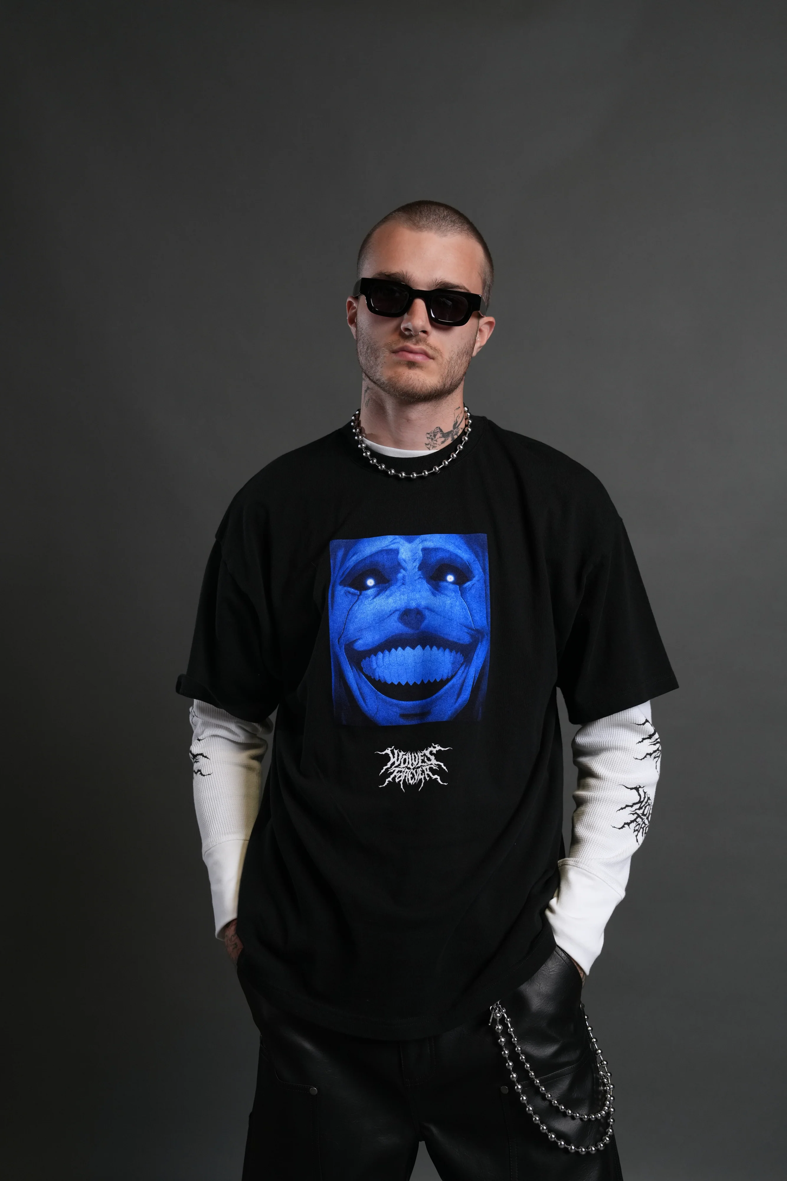 Statue of God "Premium" Oversized Tee in Black - Image 4