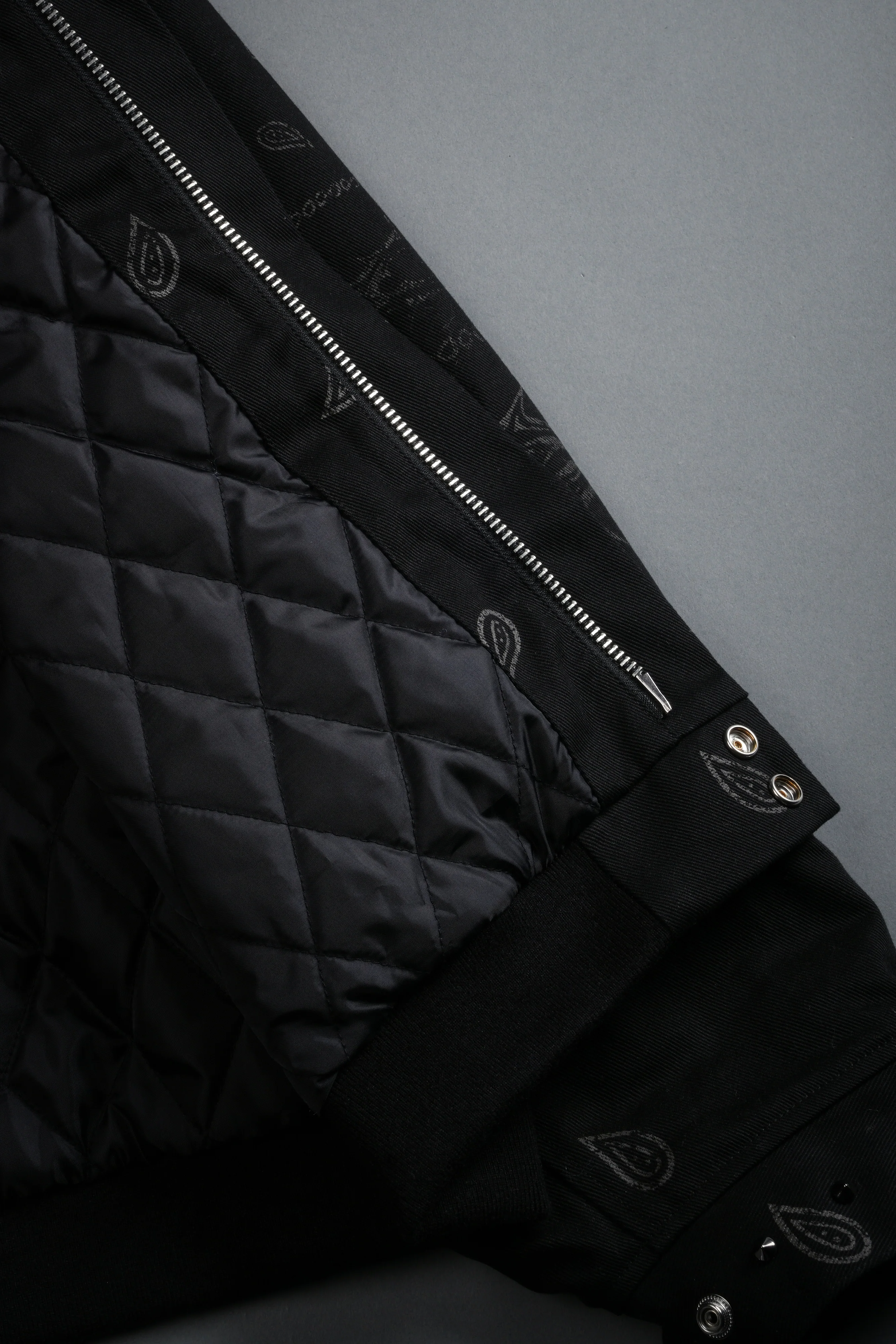 Studded Wolves Pyramid Moe Jacket in Black Thorn Paisley - Image 10