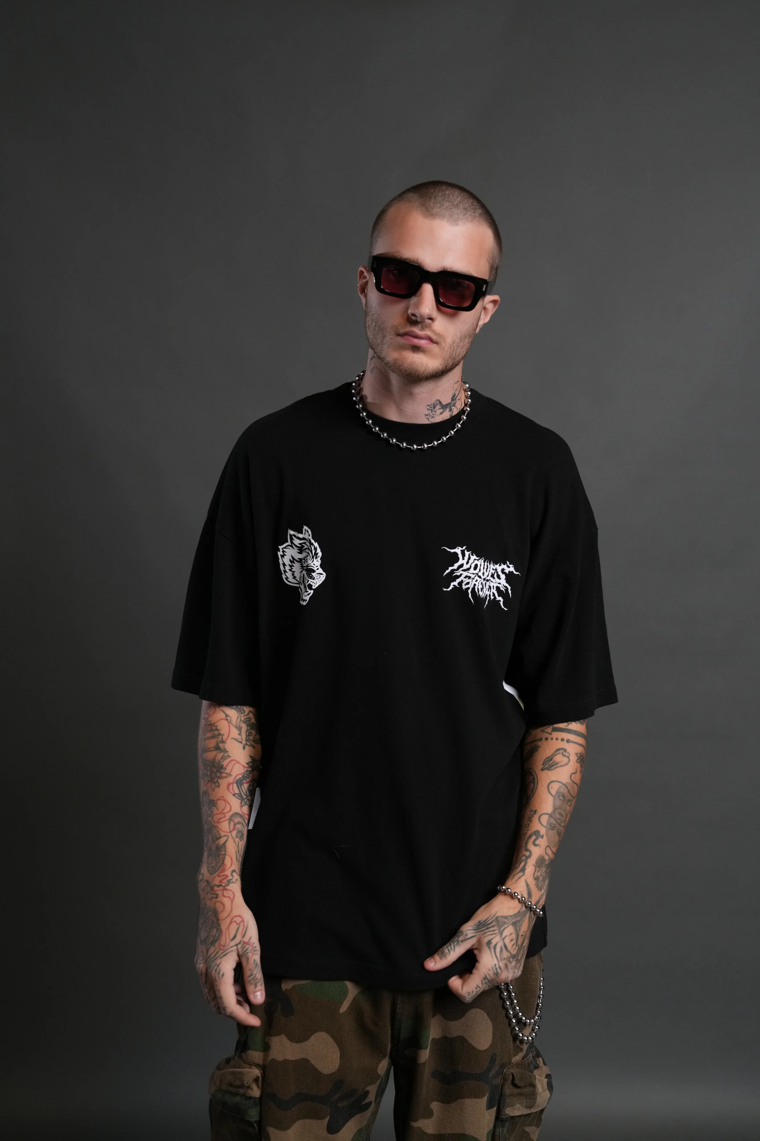 Sung Jinwoo "Side By Side" Series Premium Oversized Tee in Black - Image 2
