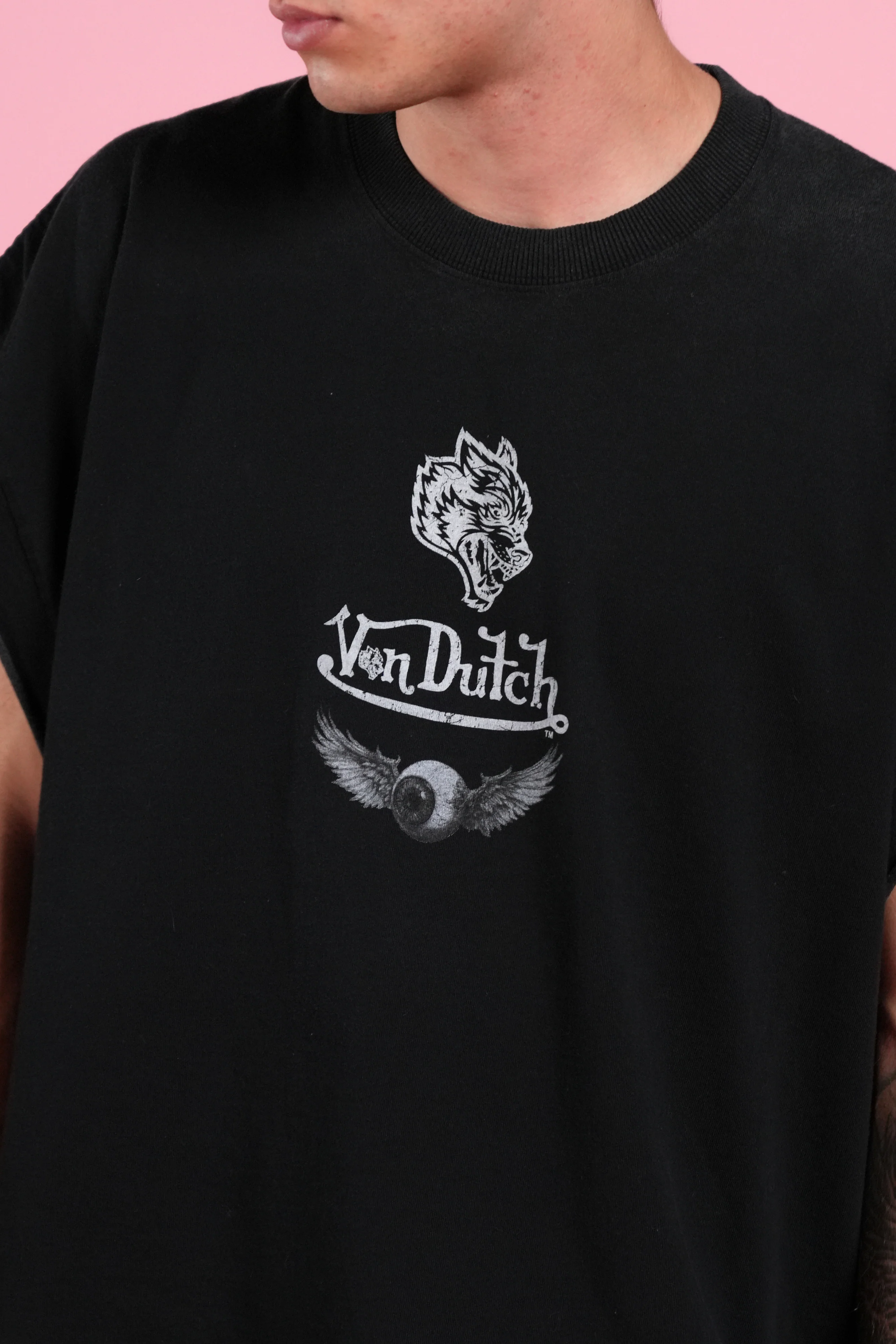 Take-Off Grunge Cut-Off Mid-Length Raw Hem Tee in Black - Image 11