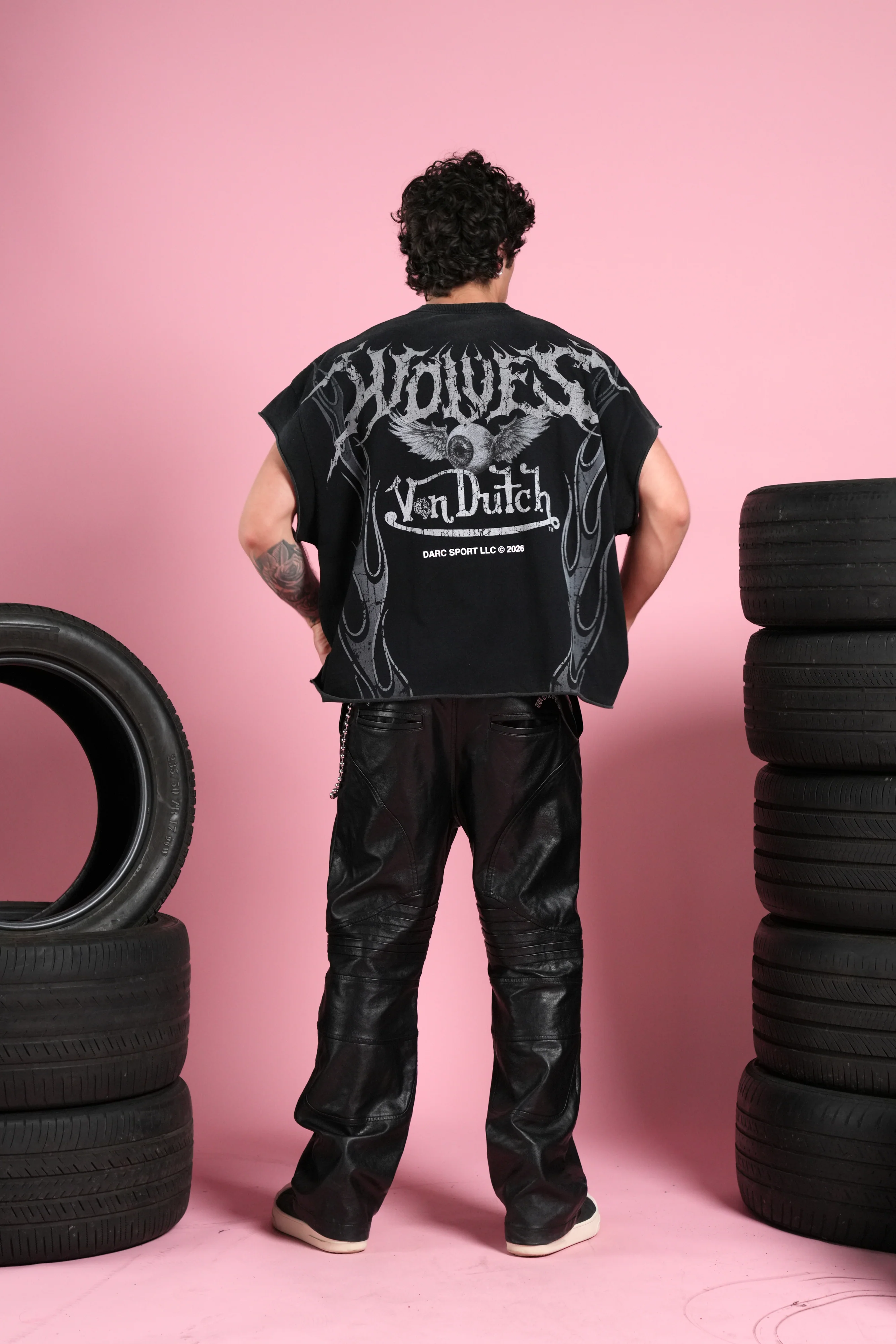 Take-Off Grunge Cut-Off Mid-Length Raw Hem Tee in Black - Image 6