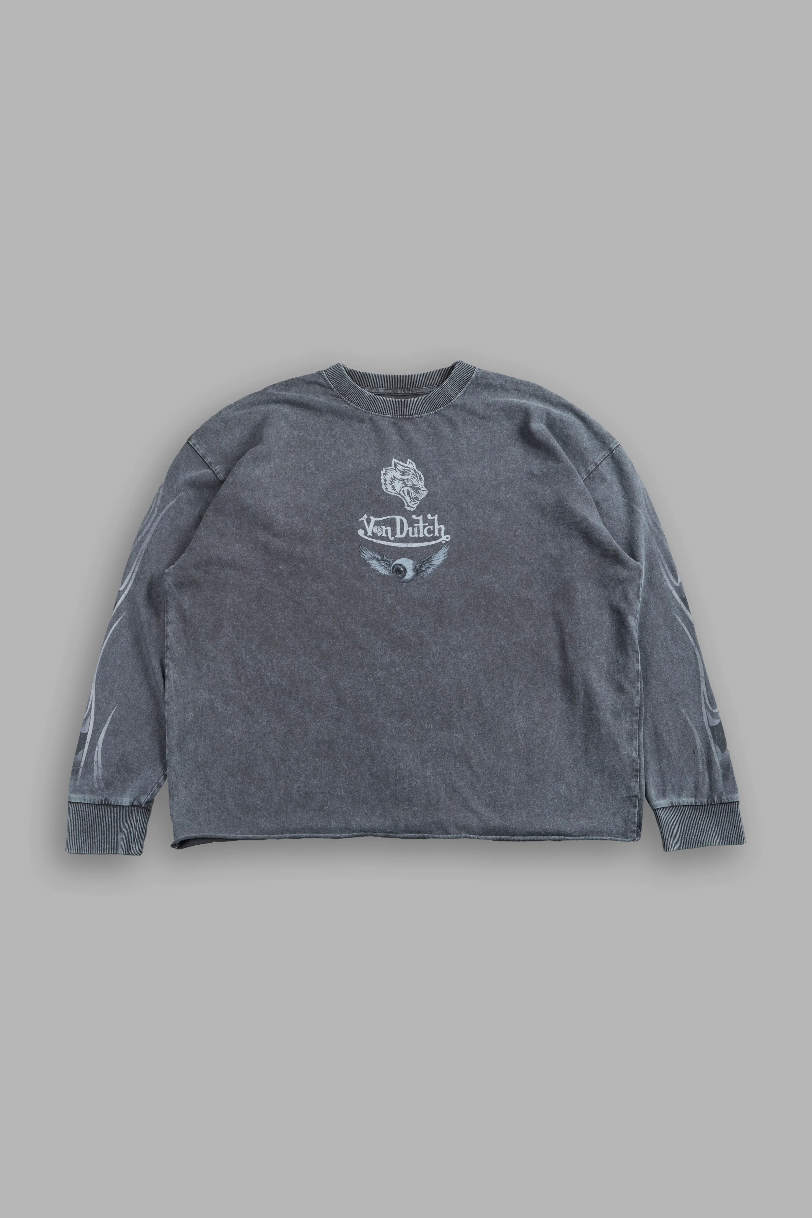 Take-Off Grunge Mid-Length Raw Hem LS Tee in Wolf Gray - Image 3