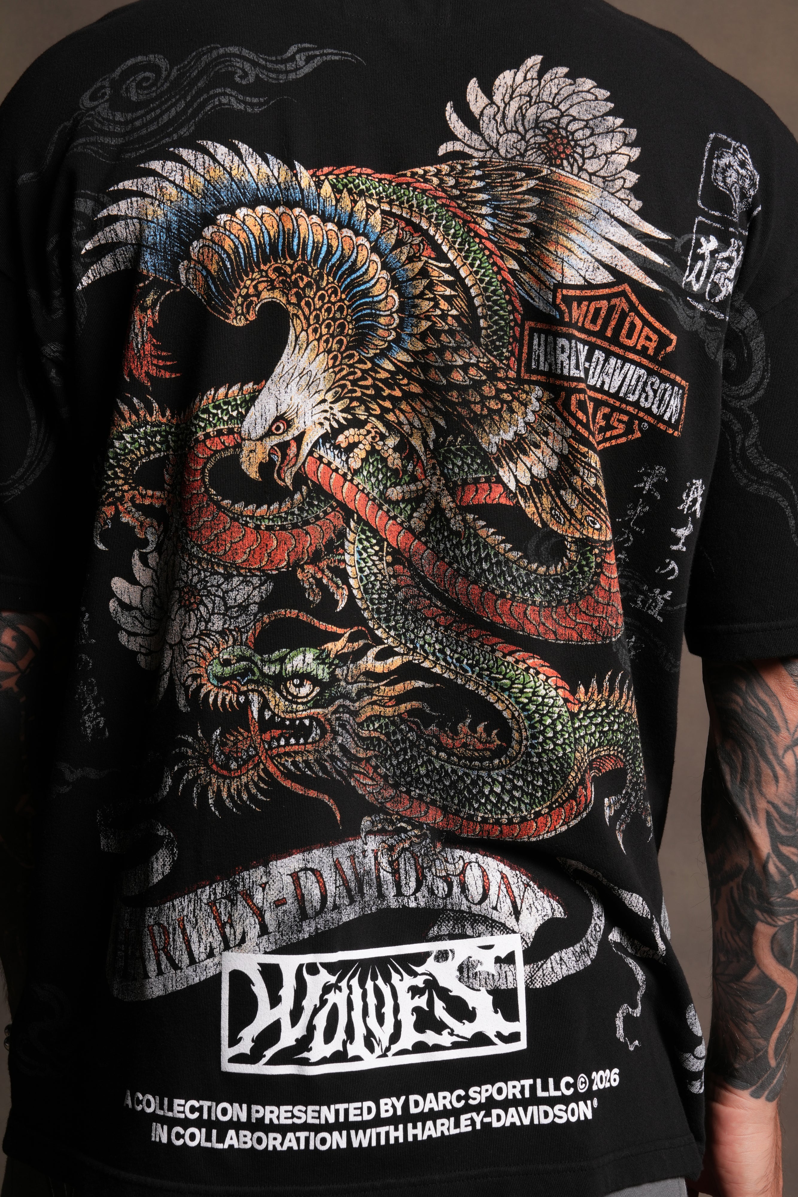 The Eagle And The Dragon Side-By-Side Series Premium Tee in Black - Image 7