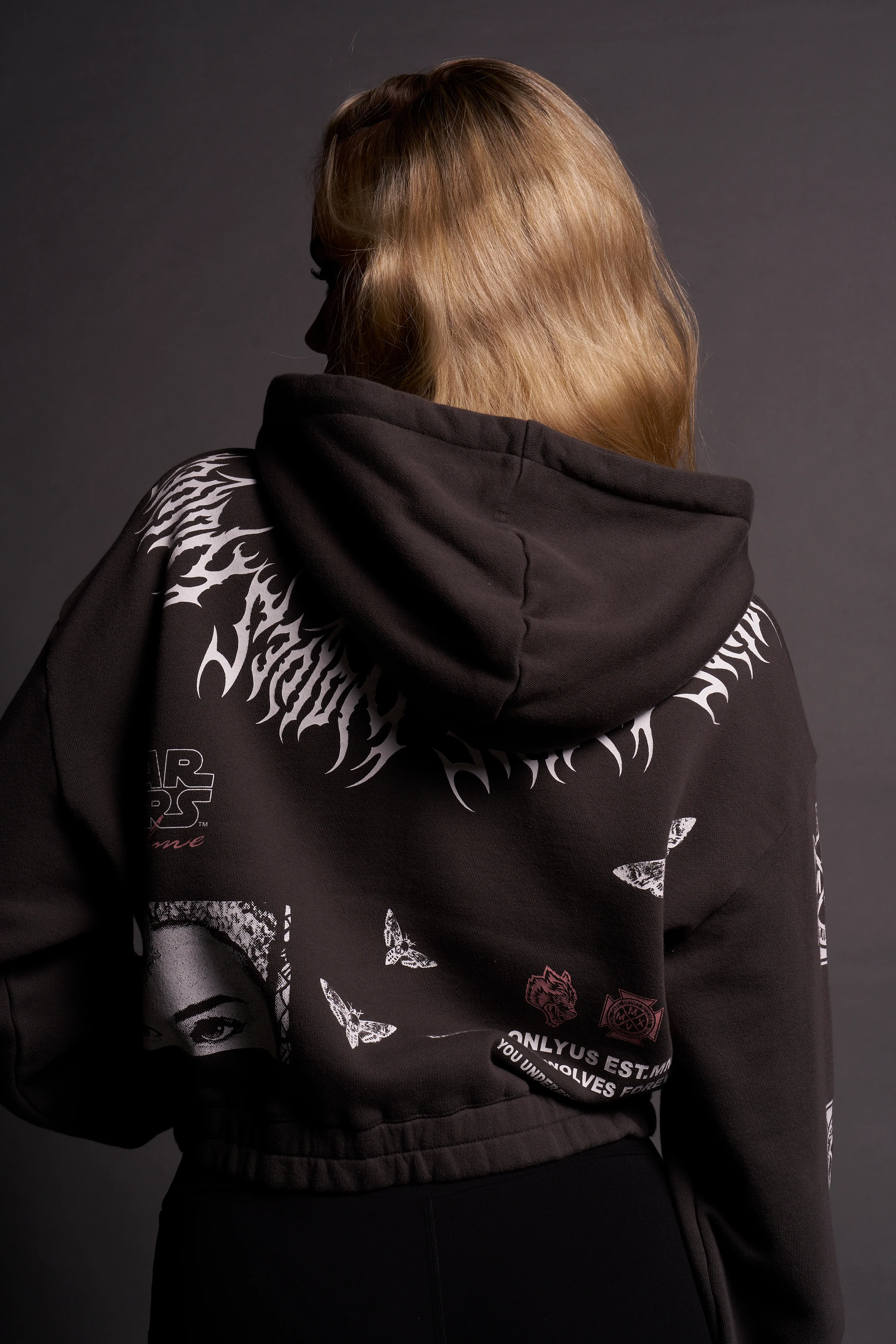 The Power Of The Dark Side Padme "Chambers" (Cropped) Zip Hoodie in Wolf Gray - Image 10