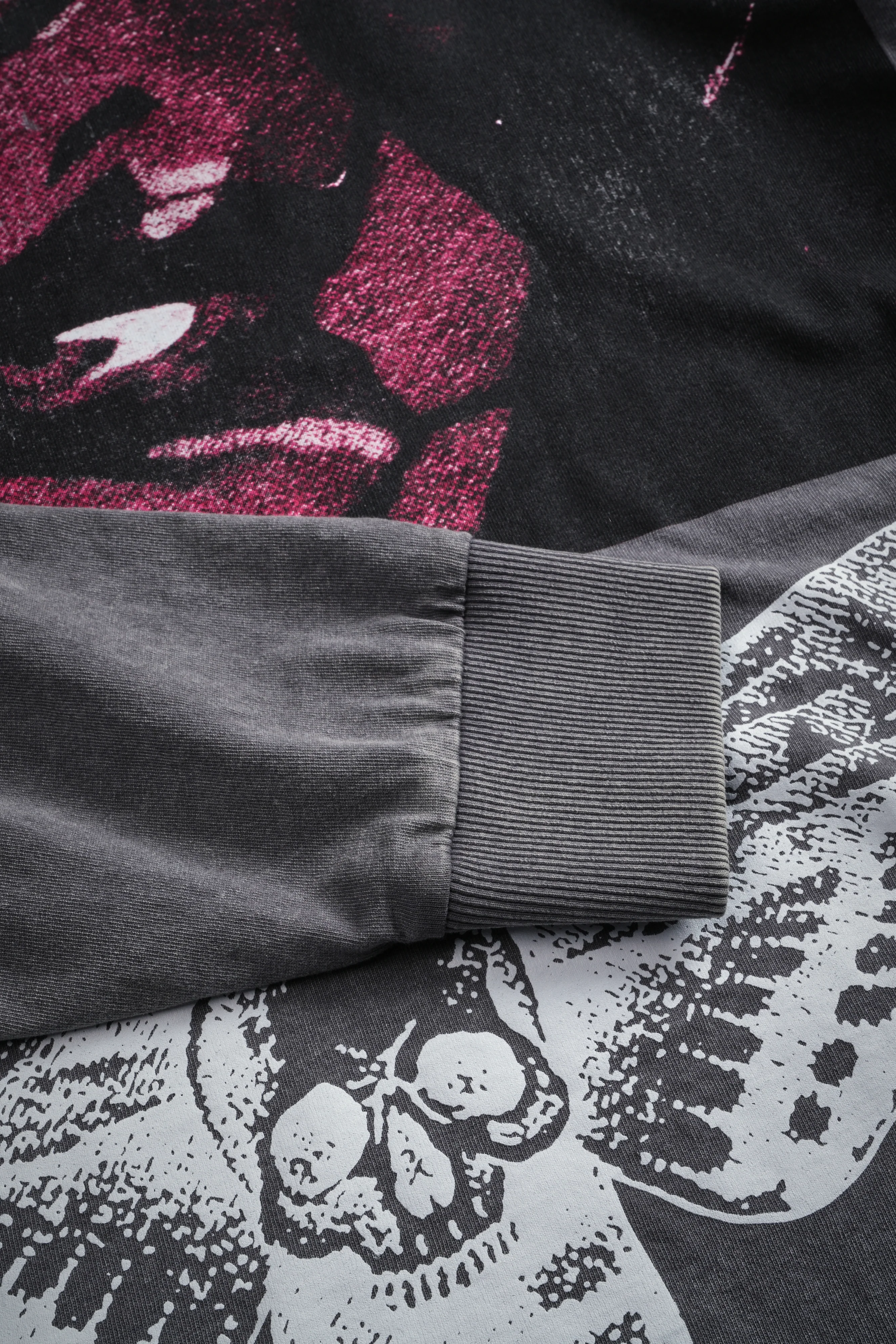 The Shadow Grunge Mid Length Raw Hem Ls Tee in Slate Gray - Image 3