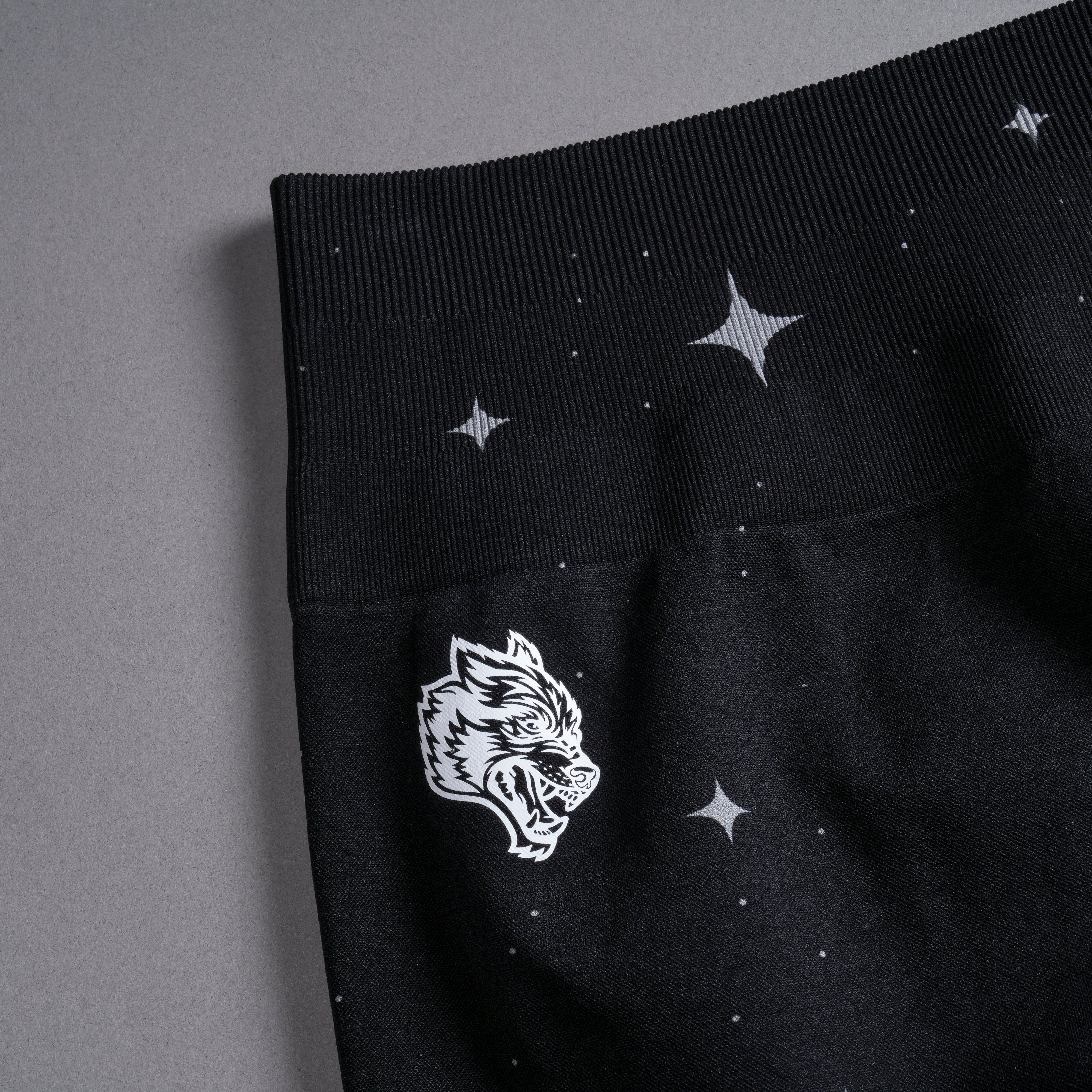 Throttle Everson Seamless "Sierra" Shorts in Black Starry Night - Image 9