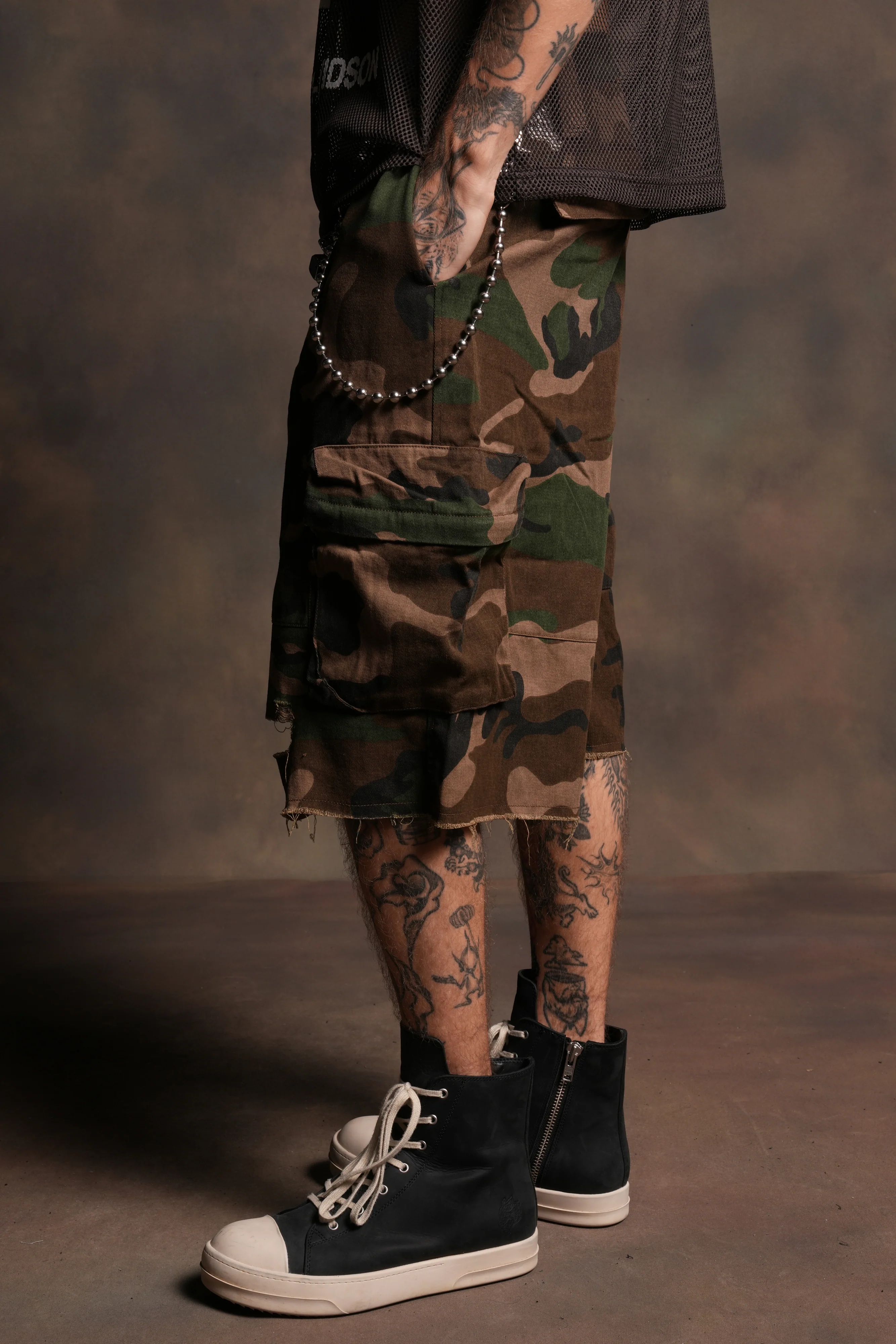 Wolf Chopper Duke Cargo Shorts in Woodland Camo - Image 4