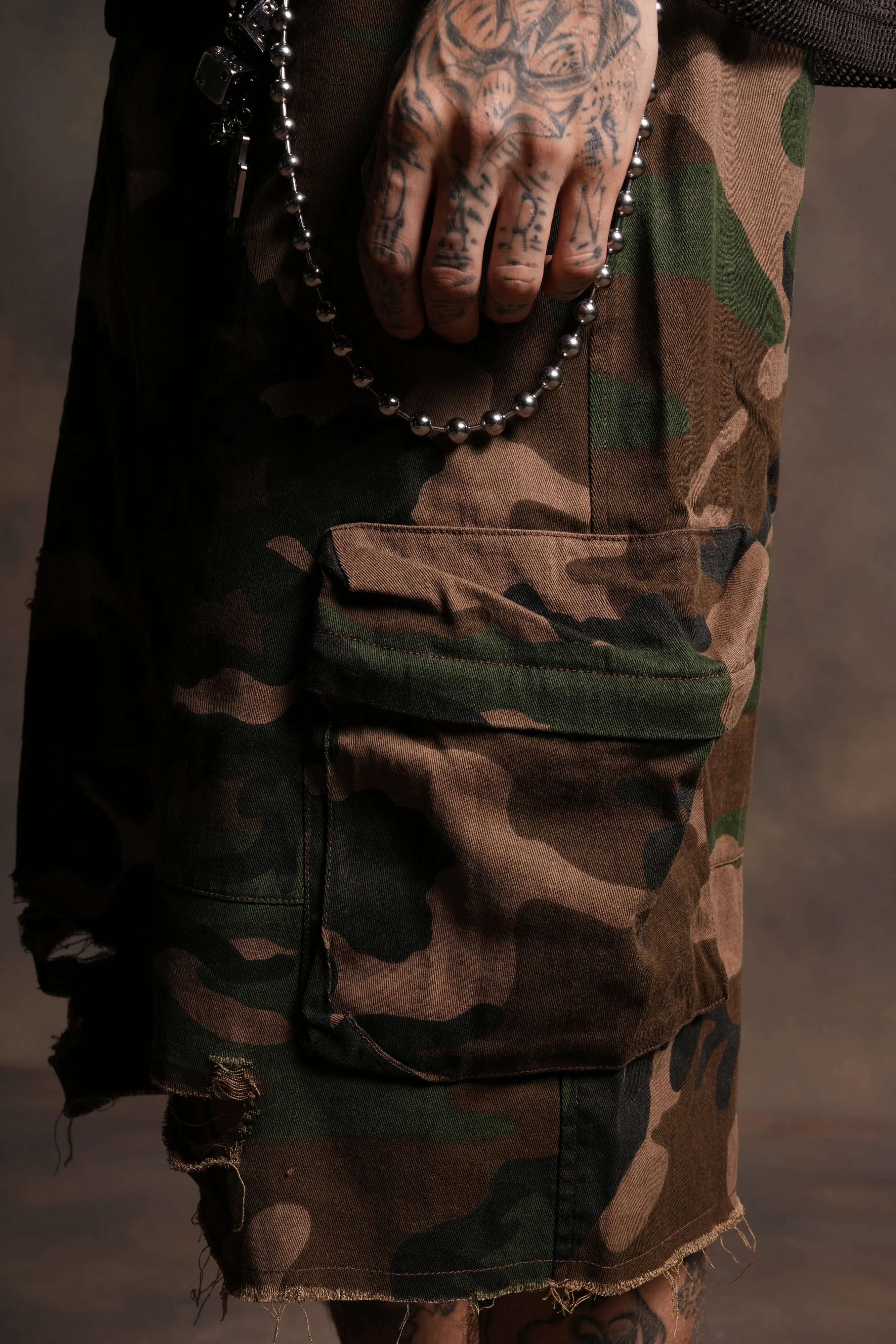 Wolf Chopper Duke Cargo Shorts in Woodland Camo - Image 9