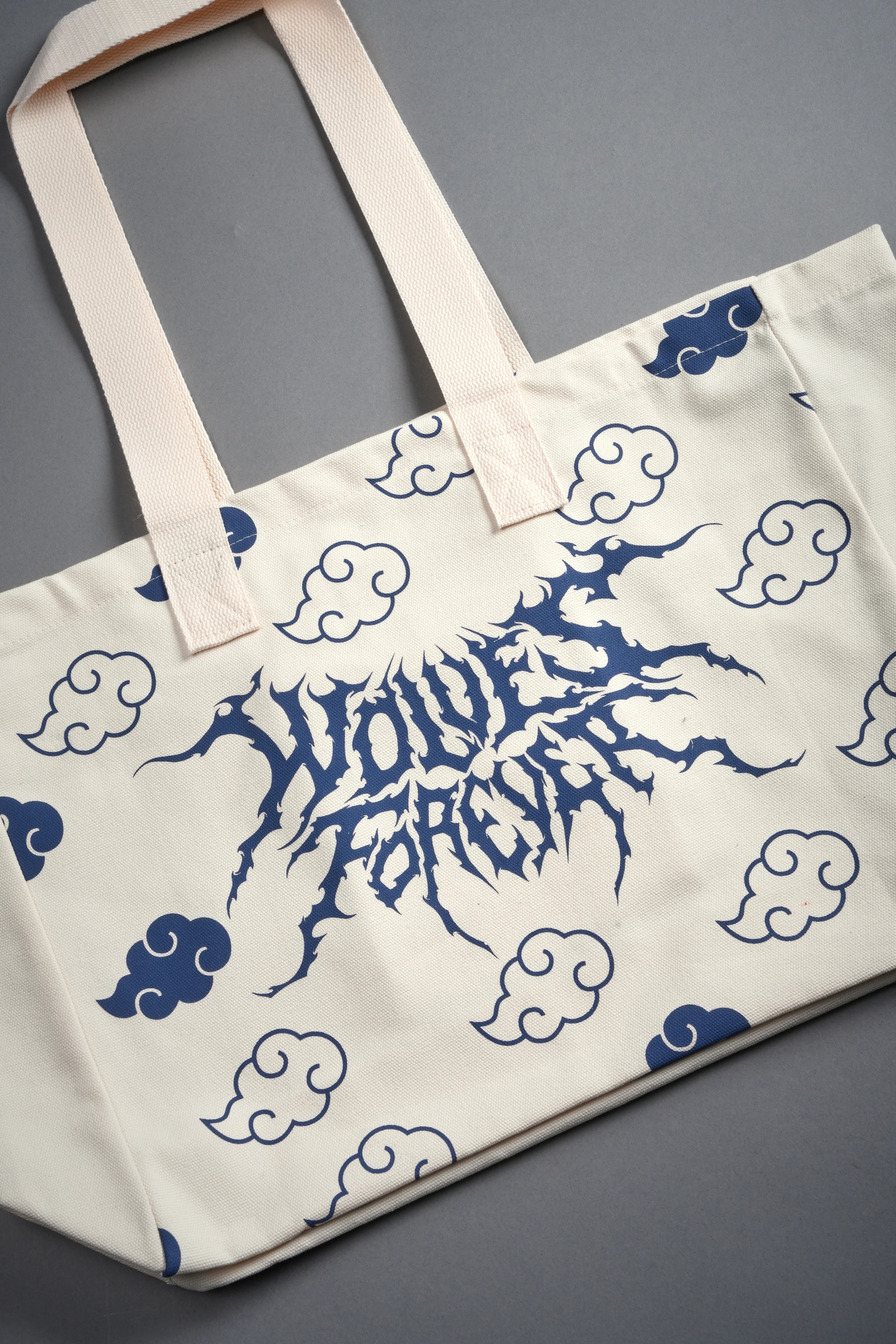 Wolf Clouds Canvas Tote in Cream/Blue - Image 6