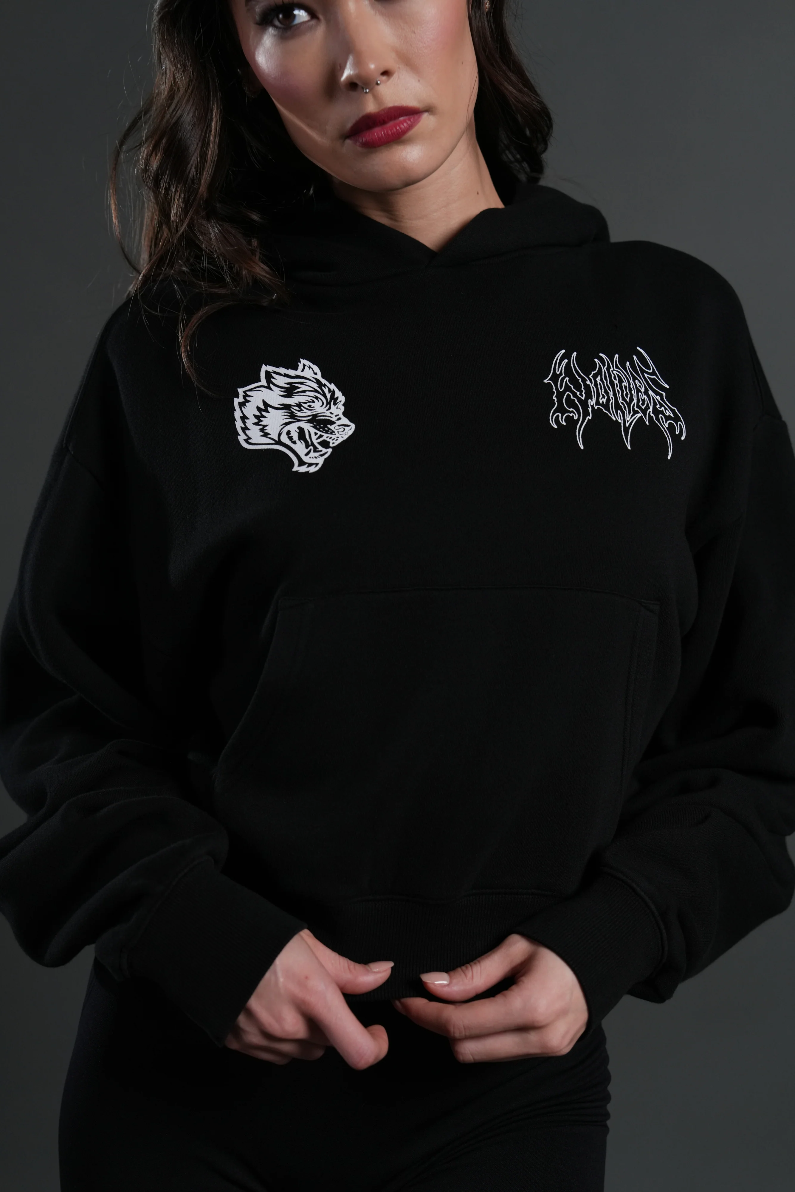 Wolf Hesh Owen Cropped Hoodie in Black - Image 4