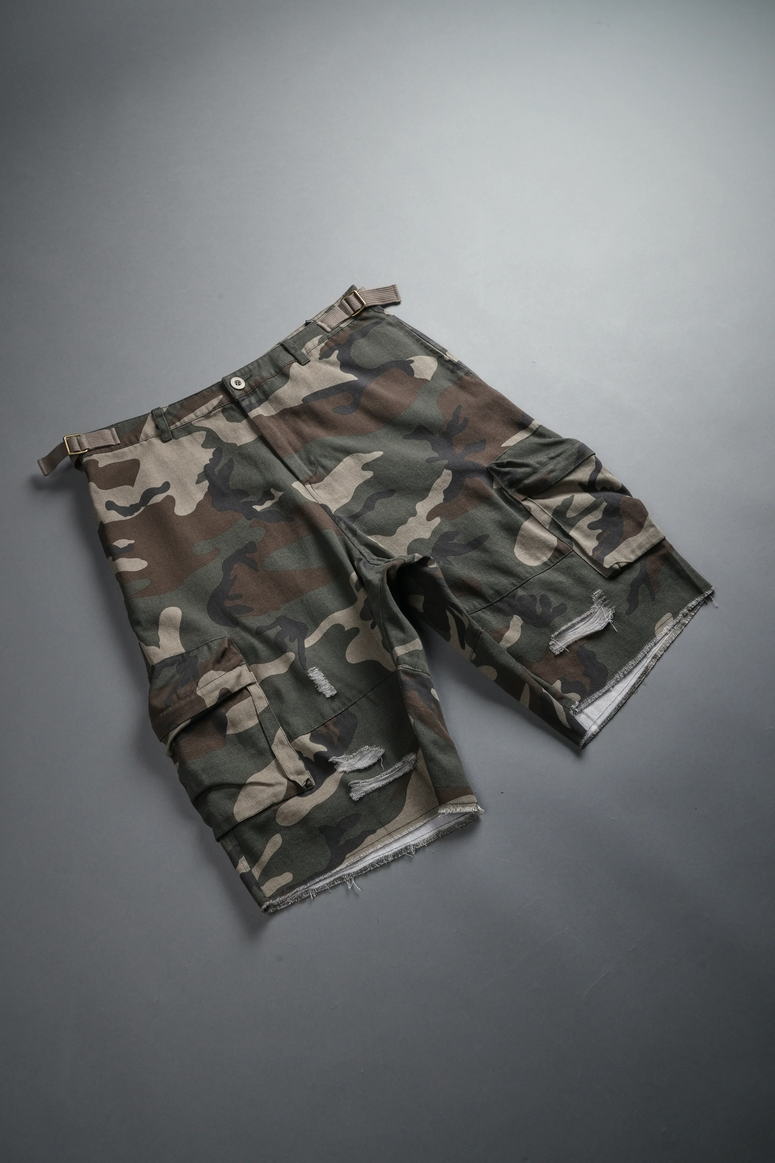 Wolves Chopper Duke Cargo Shorts in Creekwood Camo - Image 6