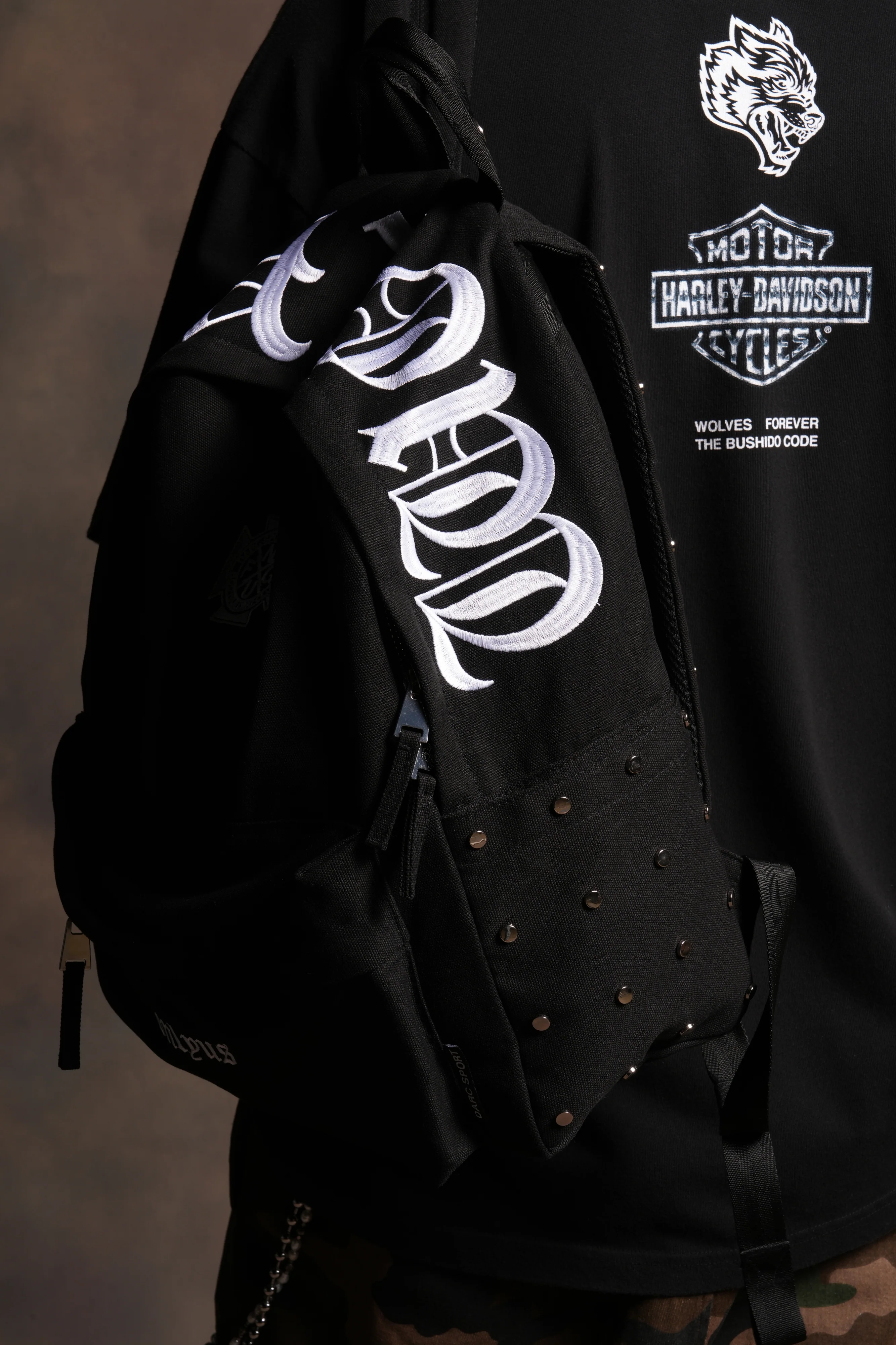 Wolves Chopper Everyday Backpack in Black - Image 11
