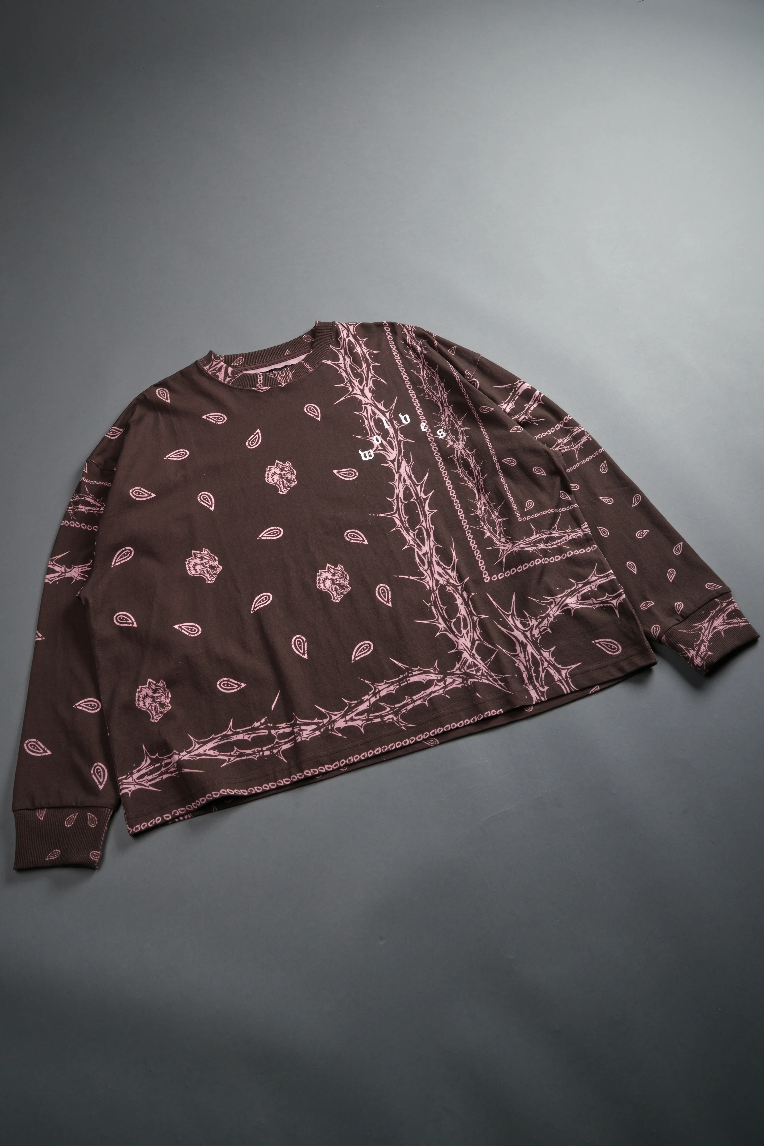Wolves Pyramid Grunge "Box Cut" L/S Tee in Desert Dust Thorn Paisley - Image 11