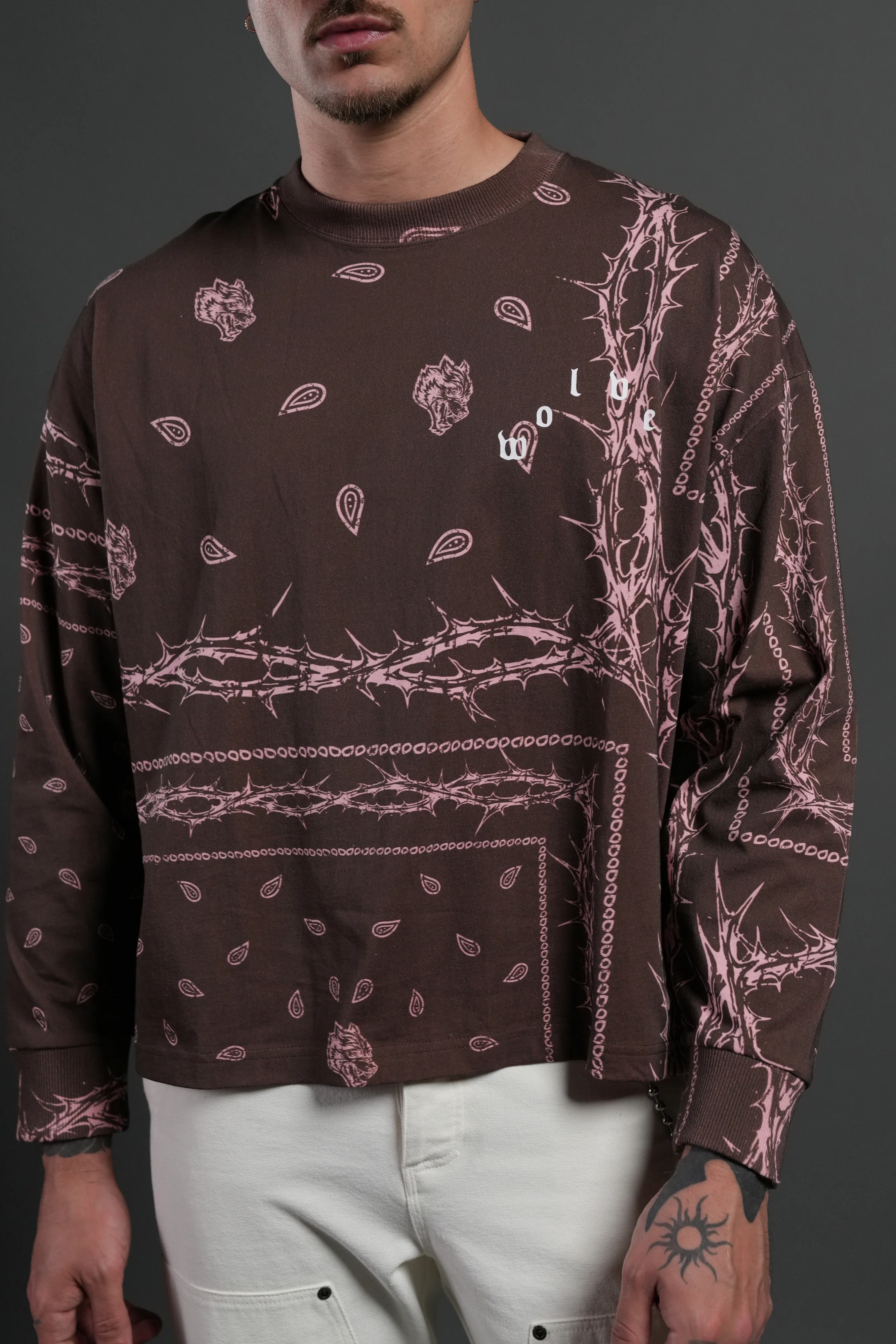 Wolves Pyramid Grunge "Box Cut" L/S Tee in Desert Dust Thorn Paisley - Image 5