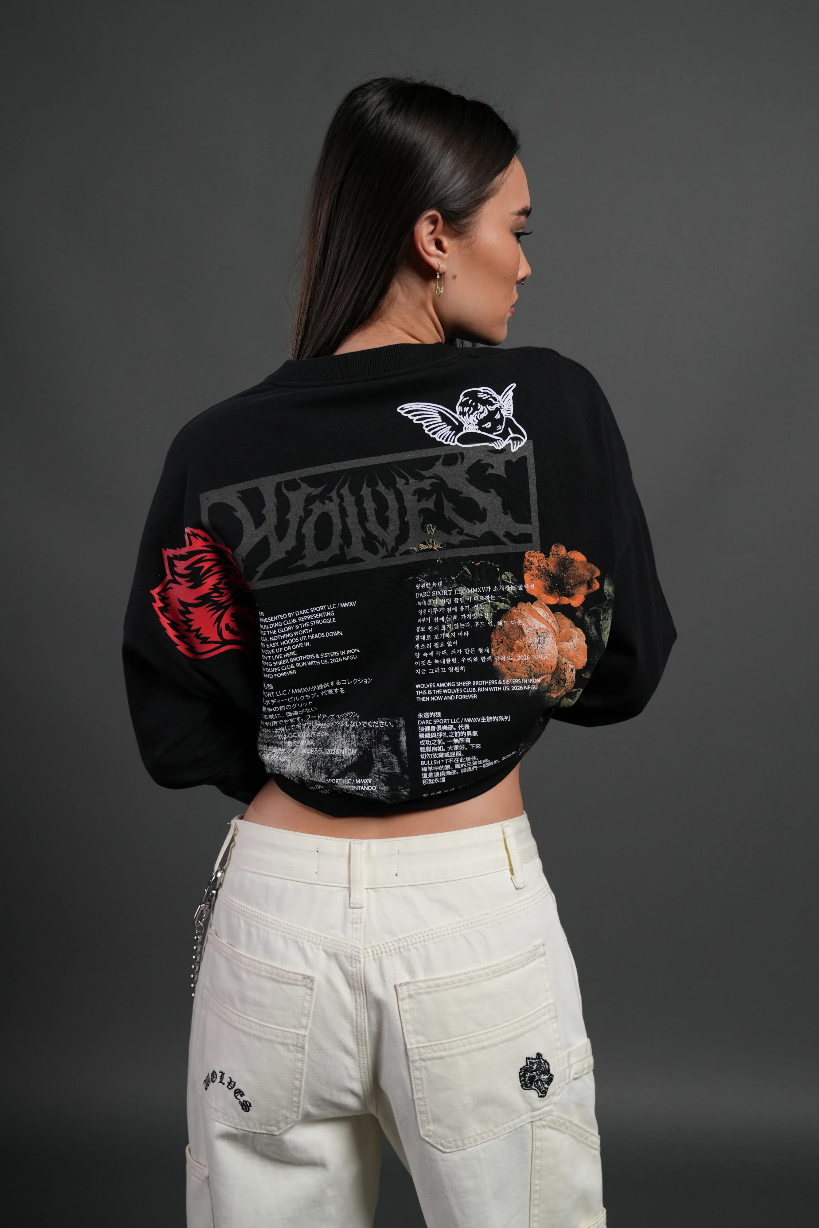 Wolves Valor Grunge Mid Length Raw Hem Ls Tee in Black - Image 4
