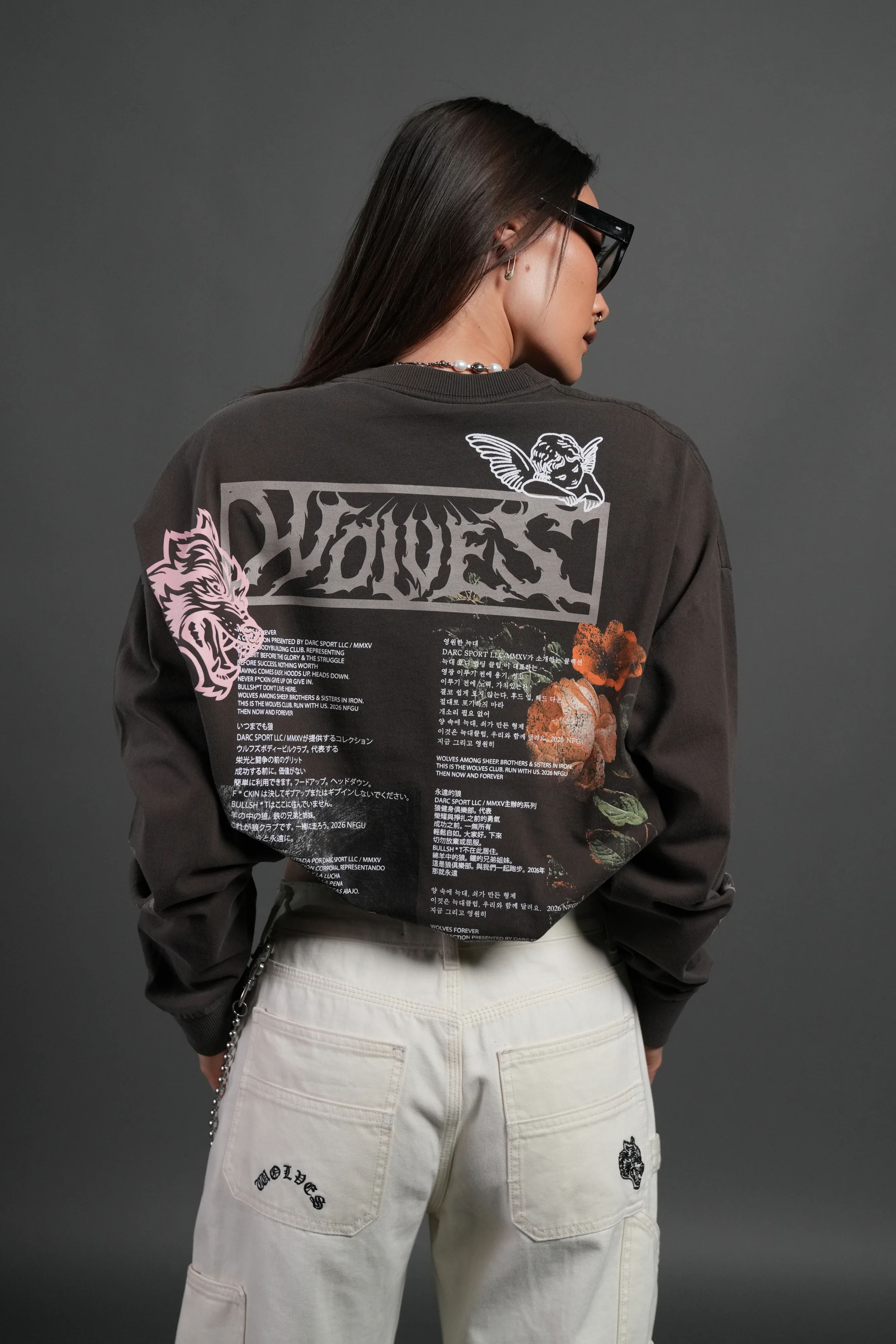 Wolves Valor Grunge Mid Length Raw Hem Ls Tee in Darc Brown Drift Wash - Image 4
